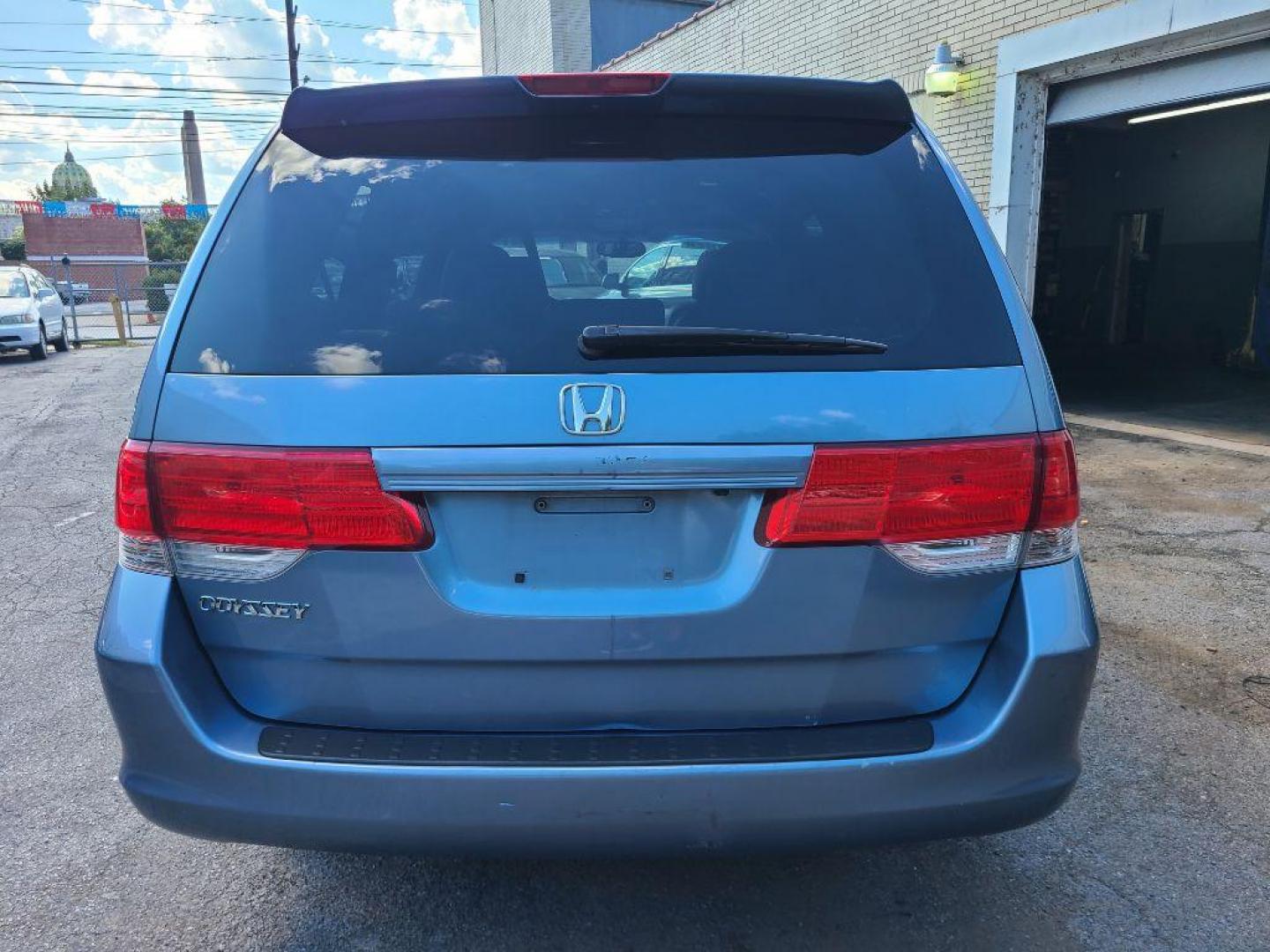 2008 BLUE HONDA ODYSSEY EXL (5FNRL38798B) with an 3.5L engine, Automatic transmission, located at 117 North Cameron Street, Harrisburg, PA, 17101, (717) 963-8962, 40.267021, -76.875351 - WE FINANCE!!! Good Credit/ Bad Credit/ No Credit - ALL Trade-Ins Welcomed!!! ***Guaranteed Credit Approval*** APPLY ONLINE or CALL us TODAY ;) Internet Prices and Marketplace Prices are SPECIAL discounted ***CASH DEALS*** Retail Prices are higher. Please call us to discuss your cash and finan - Photo#3
