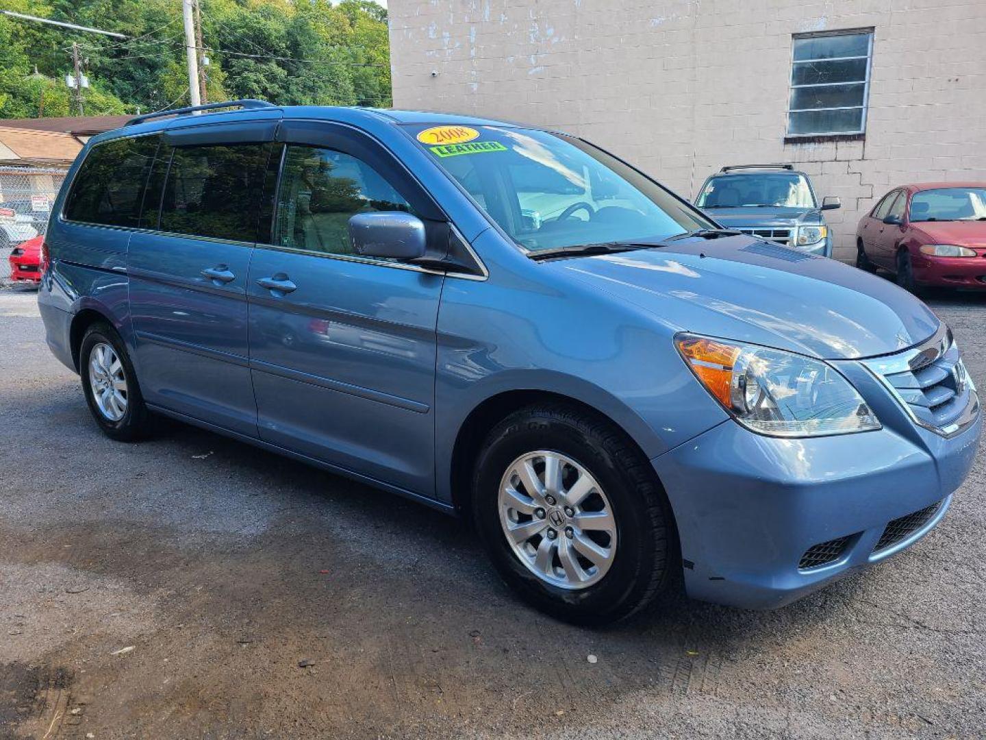 2008 BLUE HONDA ODYSSEY EXL (5FNRL38798B) with an 3.5L engine, Automatic transmission, located at 117 North Cameron Street, Harrisburg, PA, 17101, (717) 963-8962, 40.267021, -76.875351 - WE FINANCE!!! Good Credit/ Bad Credit/ No Credit - ALL Trade-Ins Welcomed!!! ***Guaranteed Credit Approval*** APPLY ONLINE or CALL us TODAY ;) Internet Prices and Marketplace Prices are SPECIAL discounted ***CASH DEALS*** Retail Prices are higher. Please call us to discuss your cash and finan - Photo#6