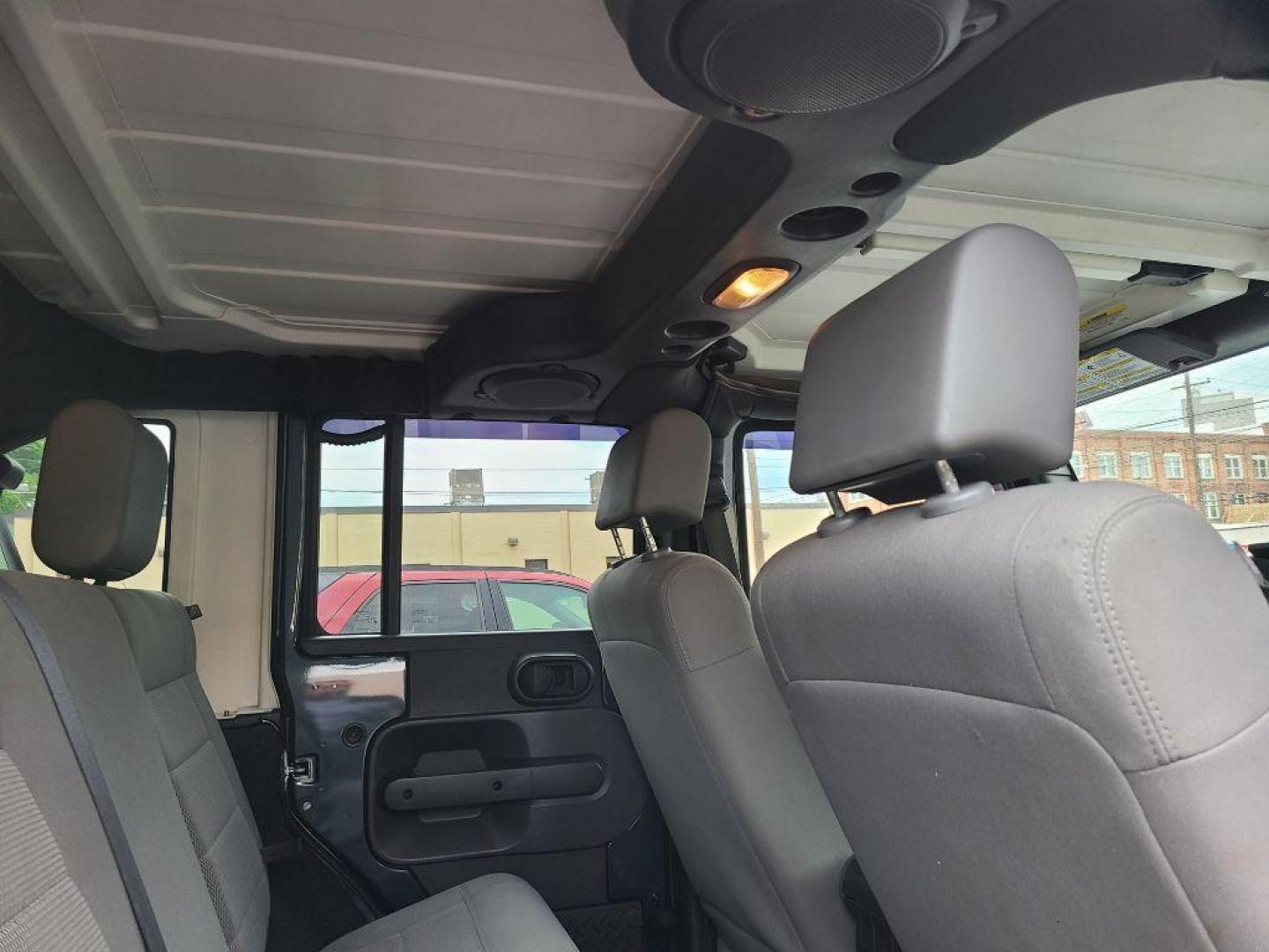 2008 BLUE JEEP WRANGLER UNLIMI SAHARA (1J4GA59118L) with an 3.8L engine, Automatic transmission, located at 117 North Cameron Street, Harrisburg, PA, 17101, (717) 963-8962, 40.267021, -76.875351 - WE FINANCE!!! Good Credit/ Bad Credit/ No Credit - ALL Trade-Ins Welcomed!!! ***Guaranteed Credit Approval*** APPLY ONLINE or CALL us TODAY ;) Internet Prices and Marketplace Prices are SPECIAL discounted ***CASH DEALS*** Retail Prices are higher. Please call us to discuss your cash and finan - Photo#14