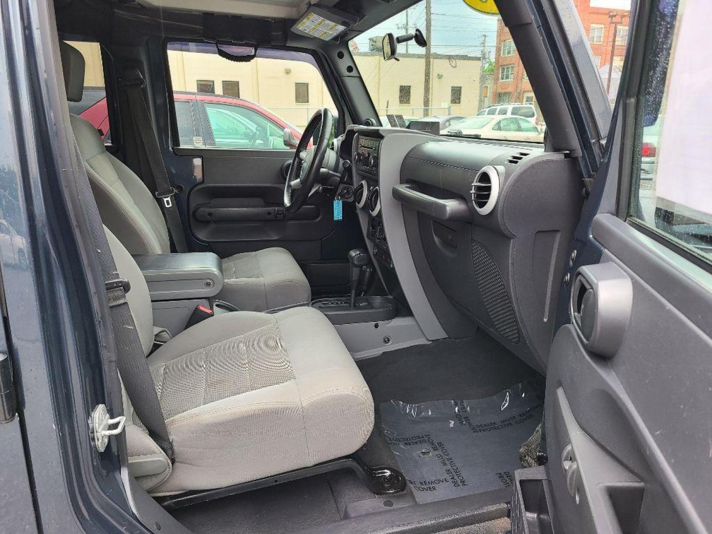 2008 BLUE JEEP WRANGLER UNLIMI SAHARA (1J4GA59118L) with an 3.8L engine, Automatic transmission, located at 117 North Cameron Street, Harrisburg, PA, 17101, (717) 963-8962, 40.267021, -76.875351 - WE FINANCE!!! Good Credit/ Bad Credit/ No Credit - ALL Trade-Ins Welcomed!!! ***Guaranteed Credit Approval*** APPLY ONLINE or CALL us TODAY ;) Internet Prices and Marketplace Prices are SPECIAL discounted ***CASH DEALS*** Retail Prices are higher. Please call us to discuss your cash and finan - Photo#15