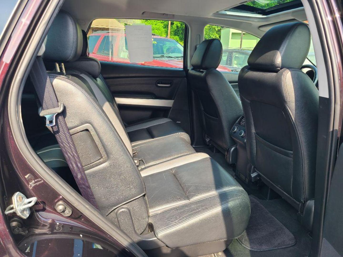 2008 PURPLE MAZDA CX-9 GRAND TOURING (JM3TB38V780) with an 3.7L engine, Automatic transmission, located at 117 North Cameron Street, Harrisburg, PA, 17101, (717) 963-8962, 40.267021, -76.875351 - WE FINANCE!!! Good Credit/ Bad Credit/ No Credit - ALL Trade-Ins Welcomed!!! ***Guaranteed Credit Approval*** APPLY ONLINE or CALL us TODAY ;) Internet Prices and Marketplace Prices are SPECIAL discounted ***CASH DEALS*** Retail Prices are higher. Please call us to discuss your cash and finan - Photo#11