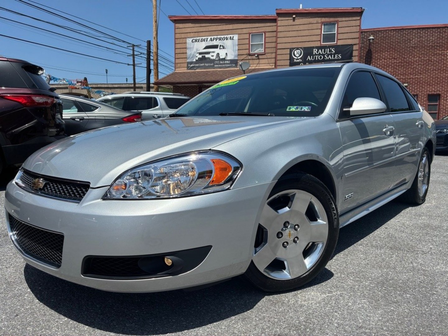 2009 SILVER CHEVROLET IMPALA SS (2G1WD57C091) with an 5.3L engine, Automatic transmission, located at 117 North Cameron Street, Harrisburg, PA, 17101, (717) 963-8962, 40.267021, -76.875351 - WE FINANCE!!! MOST vehicles are available for financing. Good Credit/ Challenged Credit/ No Credit - ALL Trade-Ins Welcomed!!! APPLY ONLINE or CALL us TODAY Please call us to discuss your cash and/or financing options. Thanks for checking our inventory! We're here to help.- Photo#0