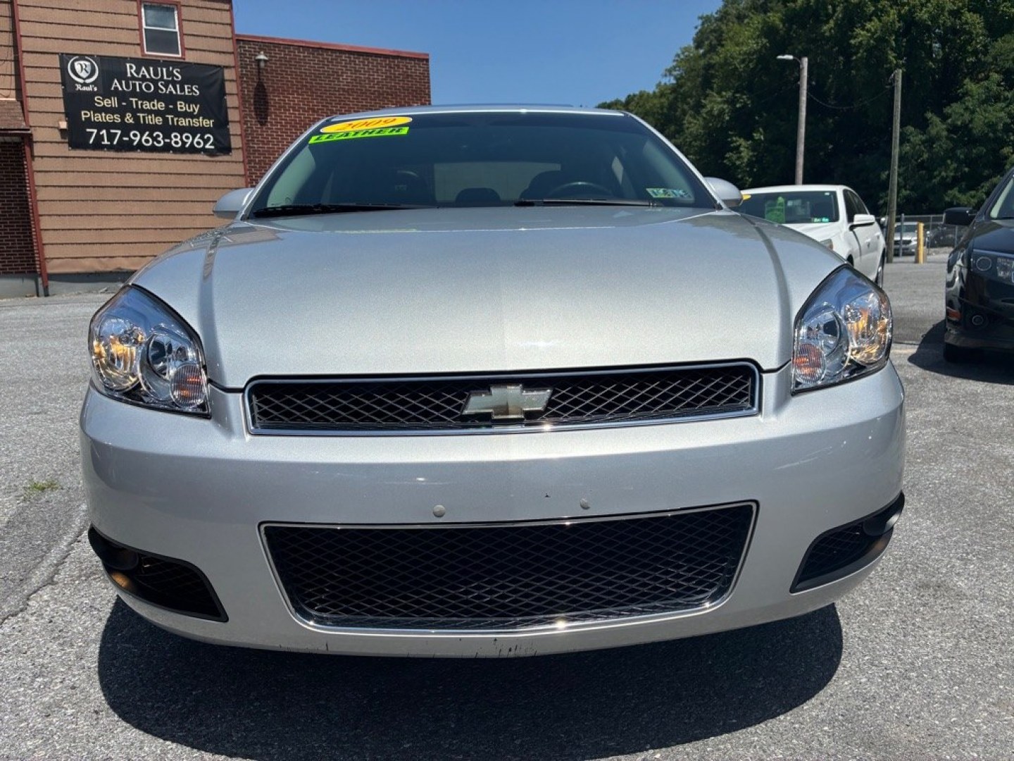 2009 SILVER CHEVROLET IMPALA SS (2G1WD57C091) with an 5.3L engine, Automatic transmission, located at 117 North Cameron Street, Harrisburg, PA, 17101, (717) 963-8962, 40.267021, -76.875351 - WE FINANCE!!! MOST vehicles are available for financing. Good Credit/ Challenged Credit/ No Credit - ALL Trade-Ins Welcomed!!! APPLY ONLINE or CALL us TODAY Please call us to discuss your cash and/or financing options. Thanks for checking our inventory! We're here to help.- Photo#7