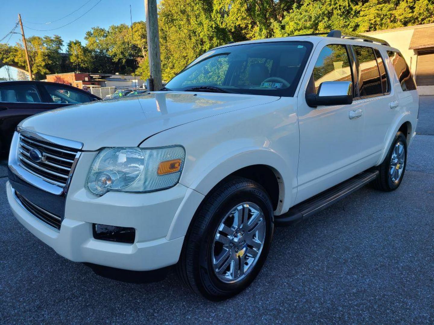 2009 WHITE FORD EXPLORER LIMITED (1FMEU75809U) with an 4.6L engine, Automatic transmission, located at 117 North Cameron Street, Harrisburg, PA, 17101, (717) 963-8962, 40.267021, -76.875351 - WE FINANCE!!! Good Credit/ Bad Credit/ No Credit - ALL Trade-Ins Welcomed!!! ***Guaranteed Credit Approval*** APPLY ONLINE or CALL us TODAY ;) Please call us to discuss your cash and financing options. - Photo#0