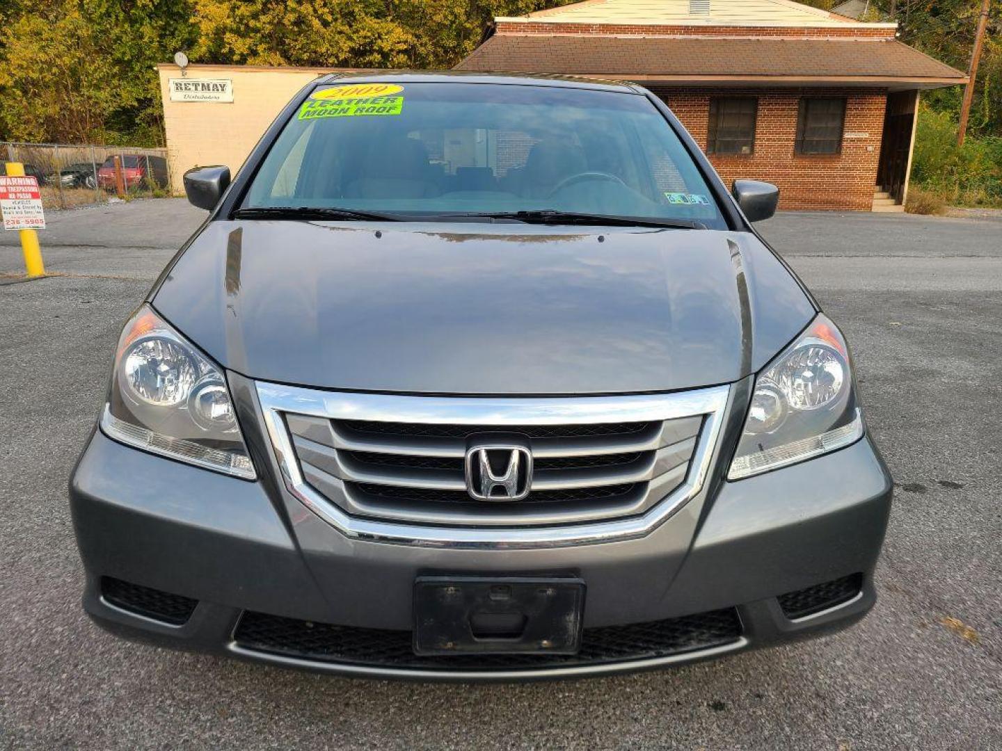 2009 GRAY HONDA ODYSSEY EXL (5FNRL38629B) with an 3.5L engine, Automatic transmission, located at 117 North Cameron Street, Harrisburg, PA, 17101, (717) 963-8962, 40.267021, -76.875351 - WE FINANCE!!! Good Credit/ Bad Credit/ No Credit - ALL Trade-Ins Welcomed!!! ***Guaranteed Credit Approval*** APPLY ONLINE or CALL us TODAY ;) Internet Prices and Marketplace Prices are SPECIAL discounted ***CASH DEALS*** Retail Prices are higher. Please call us to discuss your cash and finan - Photo#7