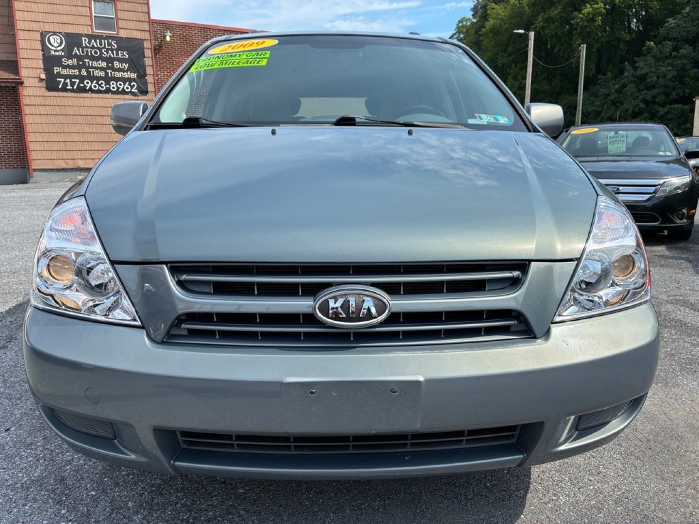 2009 BLUE KIA SEDONA EX (KNDMB233996) with an 3.8L engine, Automatic transmission, located at 117 North Cameron Street, Harrisburg, PA, 17101, (717) 963-8962, 40.267021, -76.875351 - WE FINANCE!!! MOST vehicles are available for financing. Good Credit/ Challenged Credit/ No Credit - ALL Trade-Ins Welcomed!!! APPLY ONLINE or CALL us TODAY Please call us to discuss your cash and/or financing options. Thanks for checking our inventory! We're here to help.- Photo#7