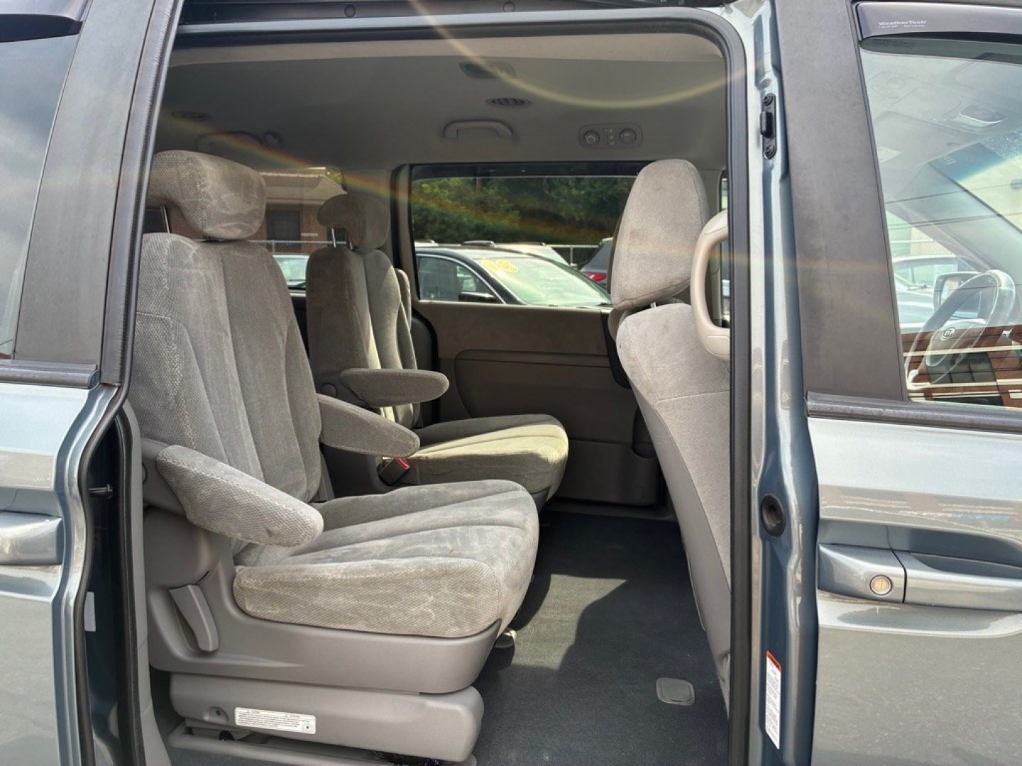 2009 BLUE KIA SEDONA EX (KNDMB233996) with an 3.8L engine, Automatic transmission, located at 117 North Cameron Street, Harrisburg, PA, 17101, (717) 963-8962, 40.267021, -76.875351 - WE FINANCE!!! MOST vehicles are available for financing. Good Credit/ Challenged Credit/ No Credit - ALL Trade-Ins Welcomed!!! APPLY ONLINE or CALL us TODAY Please call us to discuss your cash and/or financing options. Thanks for checking our inventory! We're here to help.- Photo#9