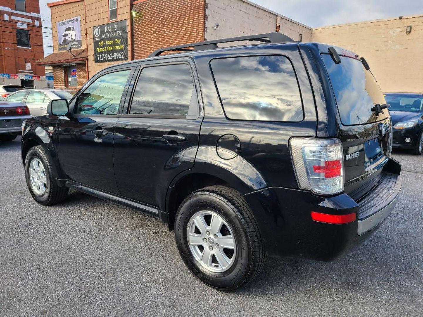 2009 BLACK MERCURY MARINER (4M2CU91729K) with an 2.5L engine, Automatic transmission, located at 117 North Cameron Street, Harrisburg, PA, 17101, (717) 963-8962, 40.267021, -76.875351 - WE FINANCE!!! Good Credit/ Bad Credit/ No Credit - ALL Trade-Ins Welcomed!!! ***Guaranteed Credit Approval*** APPLY ONLINE or CALL us TODAY ;) Internet Prices and Marketplace Prices are SPECIAL discounted ***CASH DEALS*** Retail Prices are higher. Please call us to discuss your cash and finan - Photo#2