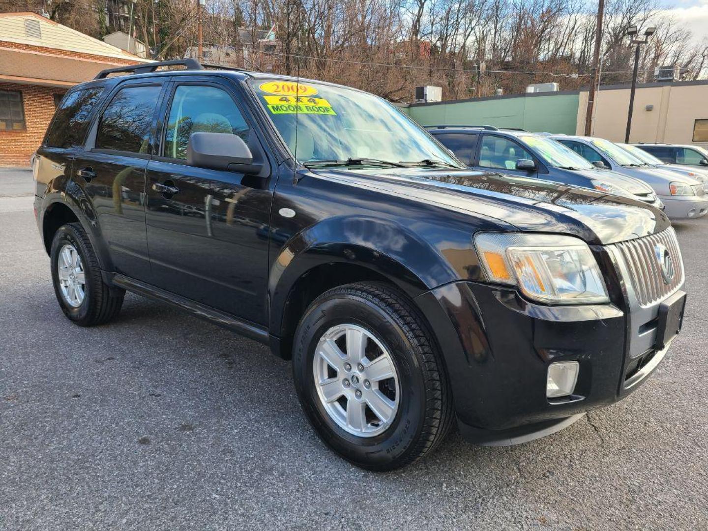 2009 BLACK MERCURY MARINER (4M2CU91729K) with an 2.5L engine, Automatic transmission, located at 117 North Cameron Street, Harrisburg, PA, 17101, (717) 963-8962, 40.267021, -76.875351 - WE FINANCE!!! Good Credit/ Bad Credit/ No Credit - ALL Trade-Ins Welcomed!!! ***Guaranteed Credit Approval*** APPLY ONLINE or CALL us TODAY ;) Internet Prices and Marketplace Prices are SPECIAL discounted ***CASH DEALS*** Retail Prices are higher. Please call us to discuss your cash and finan - Photo#6