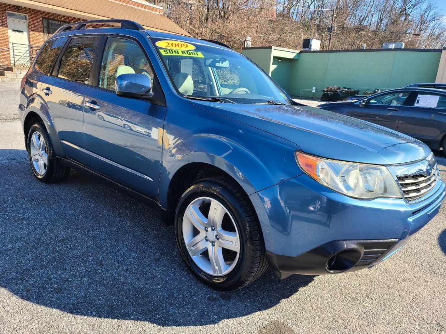 2009 BLUE SUBARU FORESTER 2.5X PREMIUM (JF2SH63659H) with an 2.5L engine, Automatic transmission, located at 117 North Cameron Street, Harrisburg, PA, 17101, (717) 963-8962, 40.267021, -76.875351 - WE FINANCE!!! Good Credit/ Bad Credit/ No Credit - ALL Trade-Ins Welcomed!!! ***Guaranteed Credit Approval*** APPLY ONLINE or CALL us TODAY ;) Internet Prices and Marketplace Prices are SPECIAL discounted ***CASH DEALS*** Retail Prices are higher. Please call us to discuss your cash and finan - Photo#7