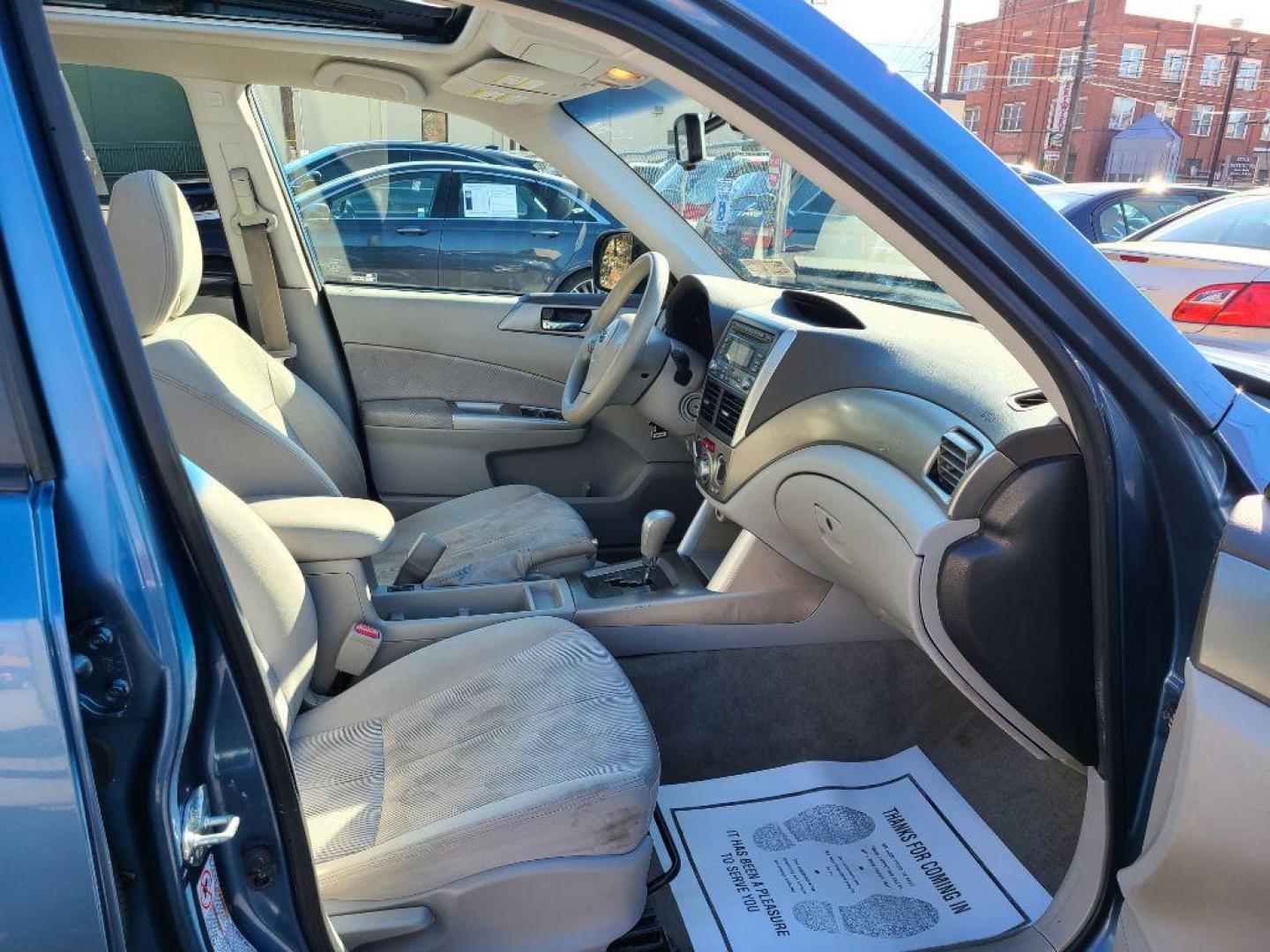 2009 BLUE SUBARU FORESTER 2.5X PREMIUM (JF2SH63659H) with an 2.5L engine, Automatic transmission, located at 117 North Cameron Street, Harrisburg, PA, 17101, (717) 963-8962, 40.267021, -76.875351 - WE FINANCE!!! Good Credit/ Bad Credit/ No Credit - ALL Trade-Ins Welcomed!!! ***Guaranteed Credit Approval*** APPLY ONLINE or CALL us TODAY ;) Internet Prices and Marketplace Prices are SPECIAL discounted ***CASH DEALS*** Retail Prices are higher. Please call us to discuss your cash and finan - Photo#8