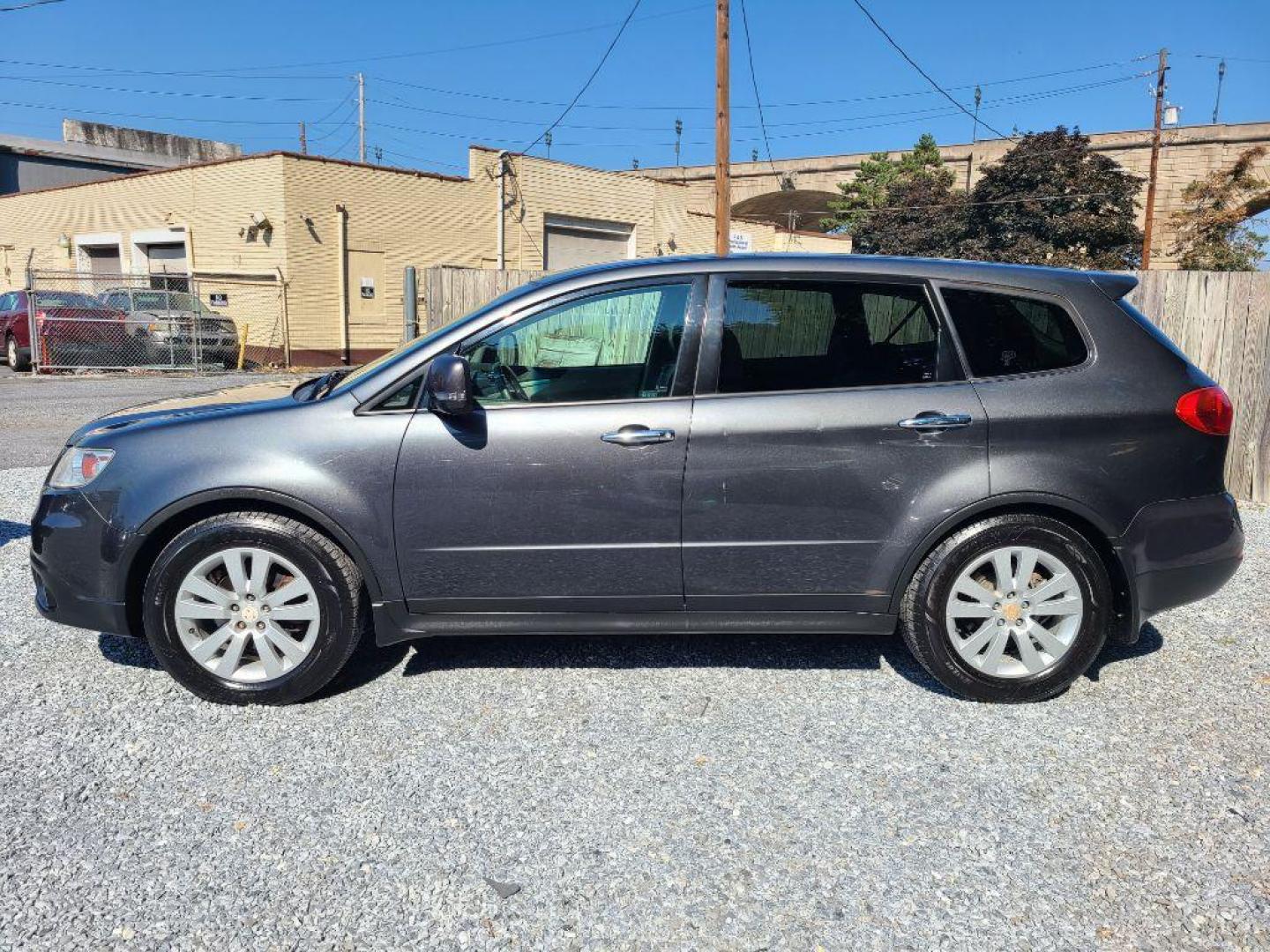 2009 GRAY SUBARU TRIBECA LIMITED (4S4WX92D994) with an 3.6L engine, Automatic transmission, located at 117 North Cameron Street, Harrisburg, PA, 17101, (717) 963-8962, 40.267021, -76.875351 - WE FINANCE!!! Good Credit/ Bad Credit/ No Credit - ALL Trade-Ins Welcomed!!! ***Guaranteed Credit Approval*** APPLY ONLINE or CALL us TODAY ;) Internet Prices and Marketplace Prices are SPECIAL discounted ***CASH DEALS*** Retail Prices are higher. Please call us to discuss your cash and finan - Photo#1