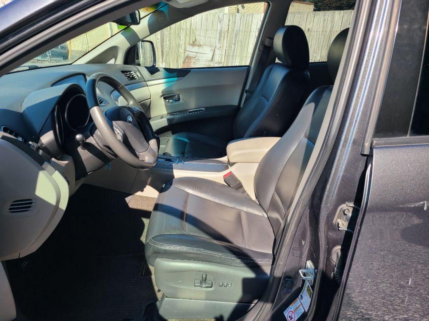 2009 GRAY SUBARU TRIBECA LIMITED (4S4WX92D994) with an 3.6L engine, Automatic transmission, located at 117 North Cameron Street, Harrisburg, PA, 17101, (717) 963-8962, 40.267021, -76.875351 - WE FINANCE!!! Good Credit/ Bad Credit/ No Credit - ALL Trade-Ins Welcomed!!! ***Guaranteed Credit Approval*** APPLY ONLINE or CALL us TODAY ;) Internet Prices and Marketplace Prices are SPECIAL discounted ***CASH DEALS*** Retail Prices are higher. Please call us to discuss your cash and finan - Photo#12