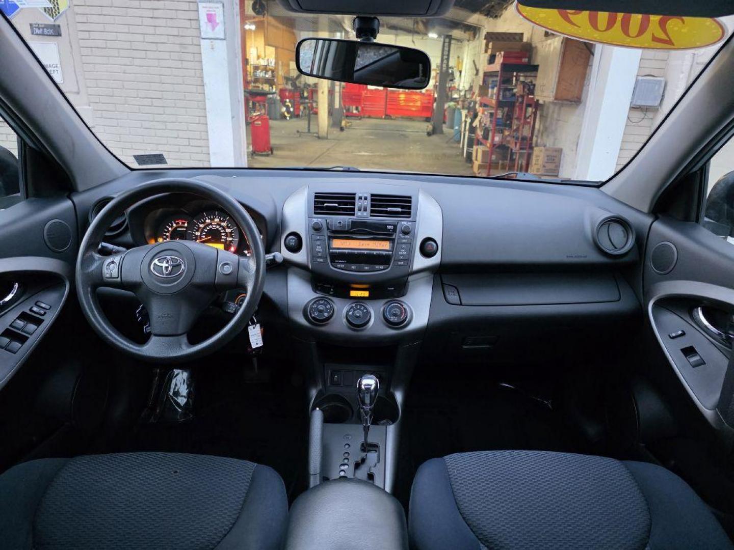 2009 SILVER TOYOTA RAV4 SPORT (JTMBK32V395) with an 3.5L engine, Automatic transmission, located at 117 North Cameron Street, Harrisburg, PA, 17101, (717) 963-8962, 40.267021, -76.875351 - WE FINANCE!!! Good Credit/ Bad Credit/ No Credit - ALL Trade-Ins Welcomed!!! ***Guaranteed Credit Approval*** APPLY ONLINE or CALL us TODAY ;) Please call us to discuss your cash and financing options. - Photo#10