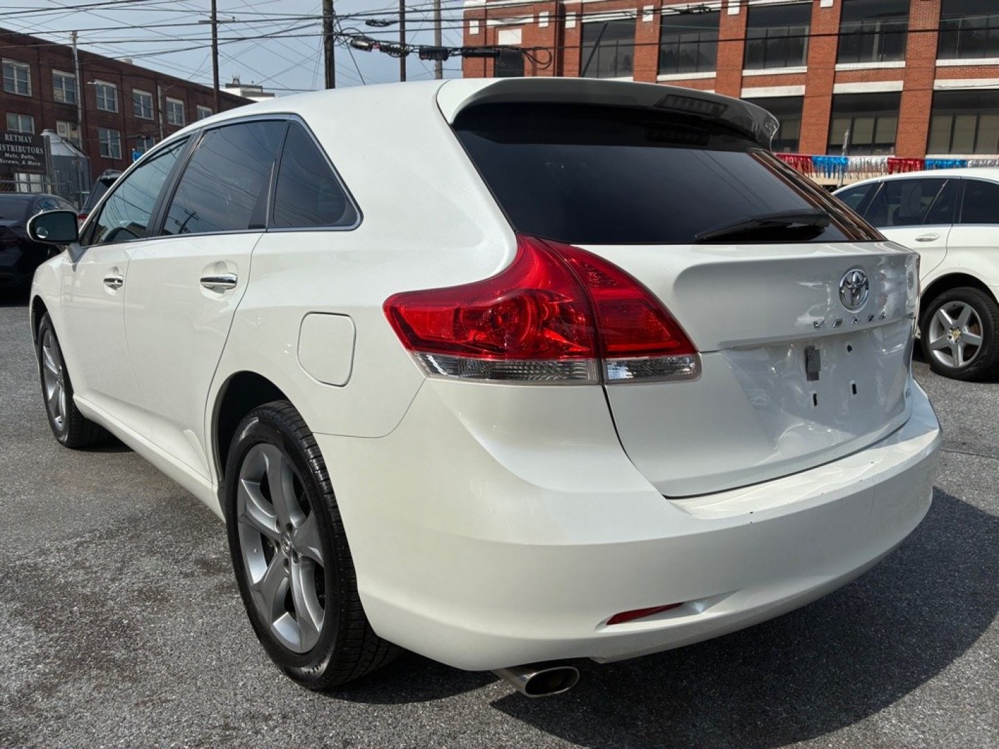 2009 WHITE TOYOTA VENZA (4T3BK11A29U) with an 3.5L engine, Automatic transmission, located at 117 North Cameron Street, Harrisburg, PA, 17101, (717) 963-8962, 40.267021, -76.875351 - WE FINANCE!!! MOST vehicles are available for financing. Good Credit/ Challenged Credit/ No Credit - ALL Trade-Ins Welcomed!!! APPLY ONLINE or CALL us TODAY Please call us to discuss your cash and/or financing options. Thanks for checking our inventory! We're here to help.- Photo#2