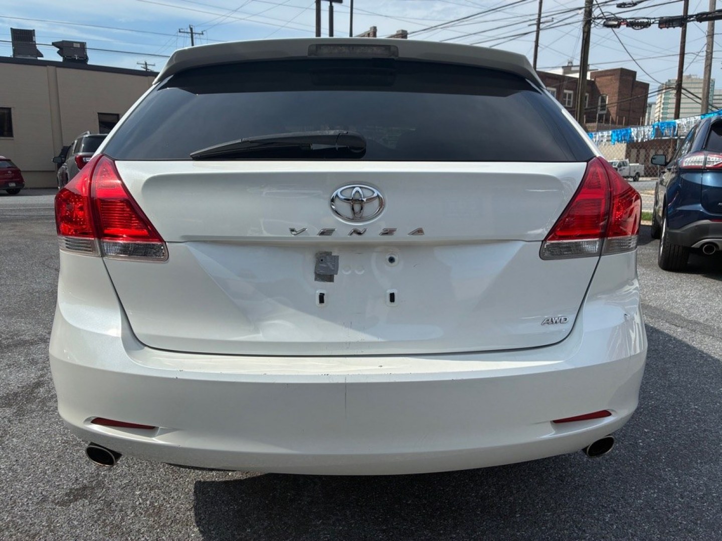 2009 WHITE TOYOTA VENZA (4T3BK11A29U) with an 3.5L engine, Automatic transmission, located at 117 North Cameron Street, Harrisburg, PA, 17101, (717) 963-8962, 40.267021, -76.875351 - WE FINANCE!!! MOST vehicles are available for financing. Good Credit/ Challenged Credit/ No Credit - ALL Trade-Ins Welcomed!!! APPLY ONLINE or CALL us TODAY Please call us to discuss your cash and/or financing options. Thanks for checking our inventory! We're here to help.- Photo#3