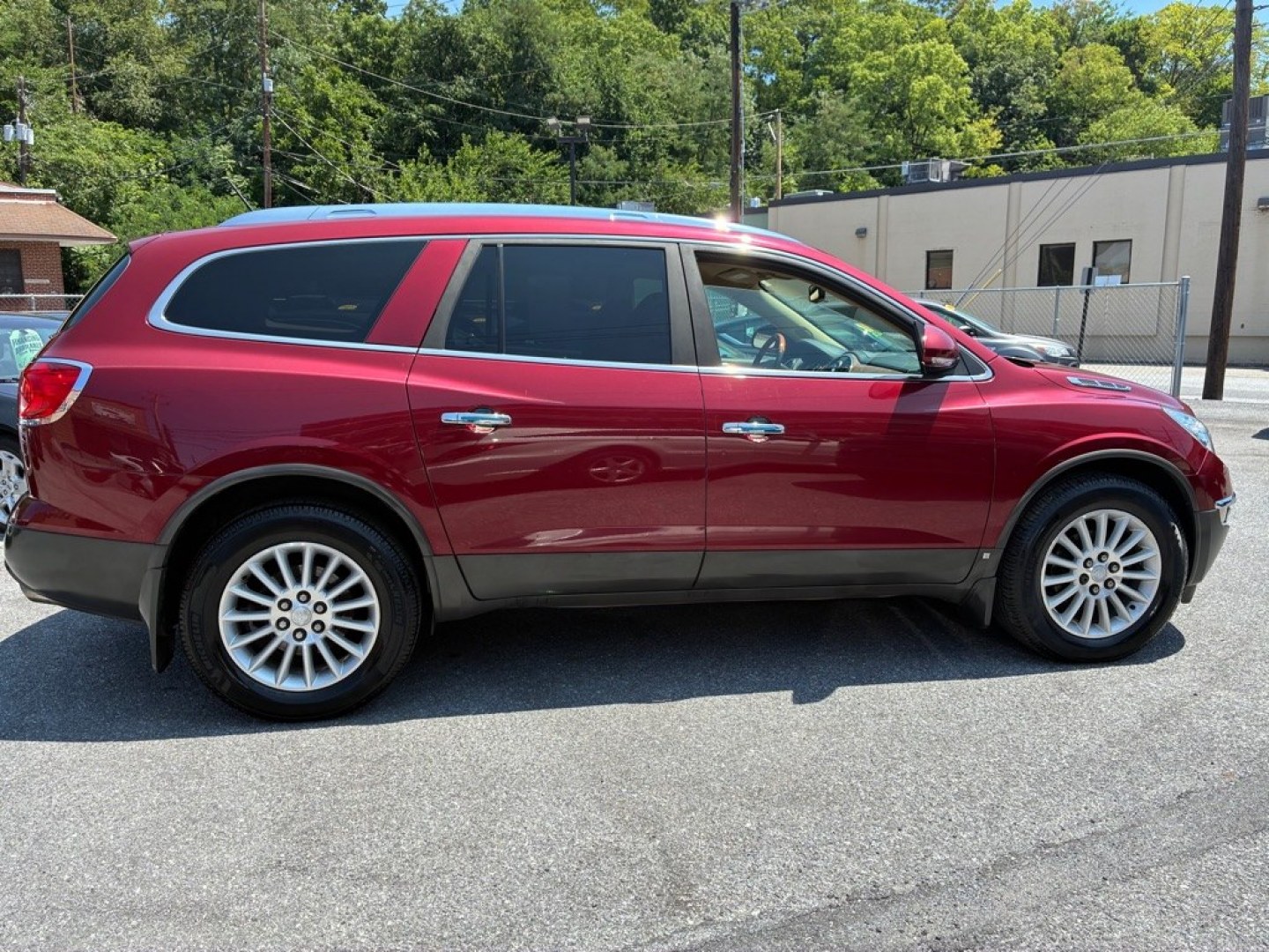 2010 RED BUICK ENCLAVE CXL (5GALVBED2AJ) with an 3.6L engine, Automatic transmission, located at 117 North Cameron Street, Harrisburg, PA, 17101, (717) 963-8962, 40.267021, -76.875351 - WE FINANCE!!! MOST vehicles are available for financing. Good Credit/ Challenged Credit/ No Credit - ALL Trade-Ins Welcomed!!! APPLY ONLINE or CALL us TODAY Please call us to discuss your cash and/or financing options. Thanks for checking our inventory! We're here to help.- Photo#5