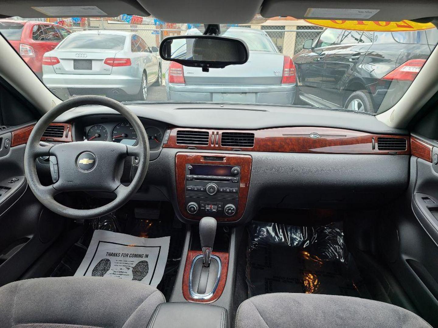 2010 BLUE CHEVROLET IMPALA LS (2G1WA5EN0A1) with an 3.5L engine, Automatic transmission, located at 117 North Cameron Street, Harrisburg, PA, 17101, (717) 963-8962, 40.267021, -76.875351 - WE FINANCE!!! Good Credit/ Bad Credit/ No Credit - ALL Trade-Ins Welcomed!!! ***Guaranteed Credit Approval*** APPLY ONLINE or CALL us TODAY ;) Internet Prices and Marketplace Prices are SPECIAL discounted ***CASH DEALS*** Retail Prices are higher. Please call us to discuss your cash and finan - Photo#9