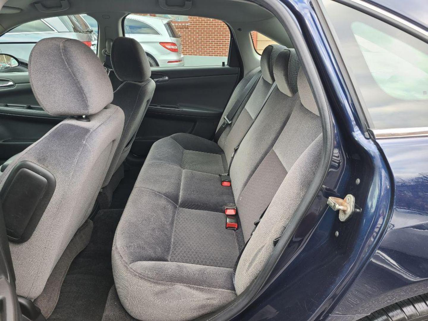 2010 BLUE CHEVROLET IMPALA LS (2G1WA5EN0A1) with an 3.5L engine, Automatic transmission, located at 117 North Cameron Street, Harrisburg, PA, 17101, (717) 963-8962, 40.267021, -76.875351 - WE FINANCE!!! Good Credit/ Bad Credit/ No Credit - ALL Trade-Ins Welcomed!!! ***Guaranteed Credit Approval*** APPLY ONLINE or CALL us TODAY ;) Internet Prices and Marketplace Prices are SPECIAL discounted ***CASH DEALS*** Retail Prices are higher. Please call us to discuss your cash and finan - Photo#10