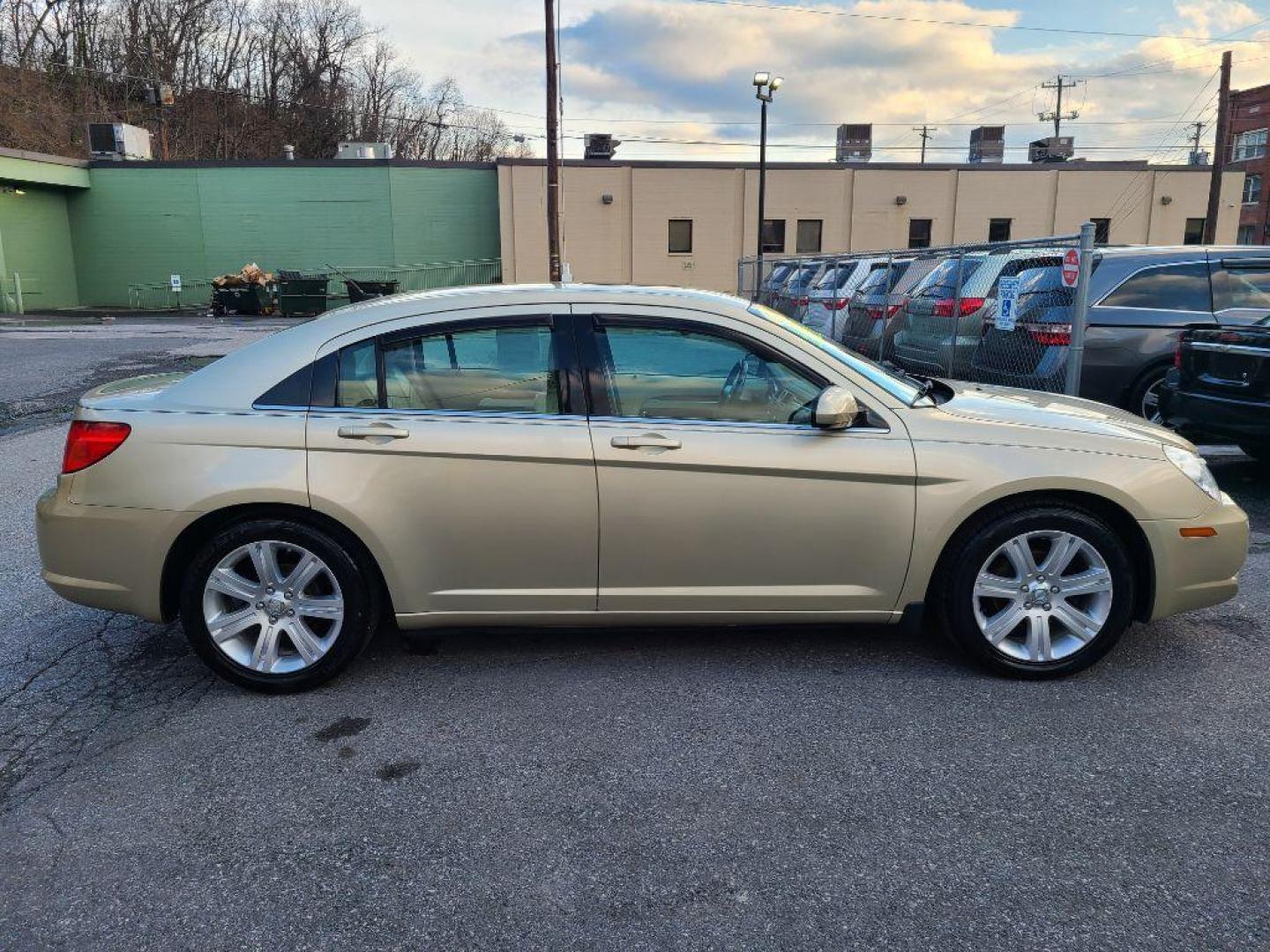 2010 GOLD CHRYSLER SEBRING LIMITED (1C3CC5FVXAN) with an 3.5L engine, Automatic transmission, located at 117 North Cameron Street, Harrisburg, PA, 17101, (717) 963-8962, 40.267021, -76.875351 - WE FINANCE!!! Good Credit/ Bad Credit/ No Credit - ALL Trade-Ins Welcomed!!! ***Guaranteed Credit Approval*** APPLY ONLINE or CALL us TODAY ;) Internet Prices and Marketplace Prices are SPECIAL discounted ***CASH DEALS*** Retail Prices are higher. Please call us to discuss your cash and finan - Photo#5