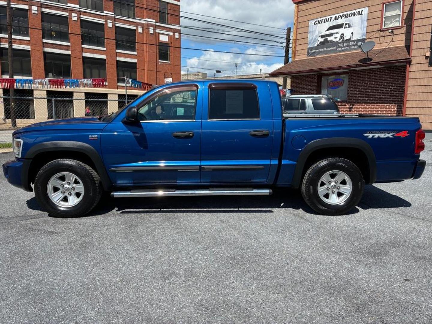 2010 BLUE DODGE DAKOTA TRX (1D7CW7GP2AS) with an 4.7L engine, Automatic transmission, located at 117 North Cameron Street, Harrisburg, PA, 17101, (717) 963-8962, 40.267021, -76.875351 - Photo#1