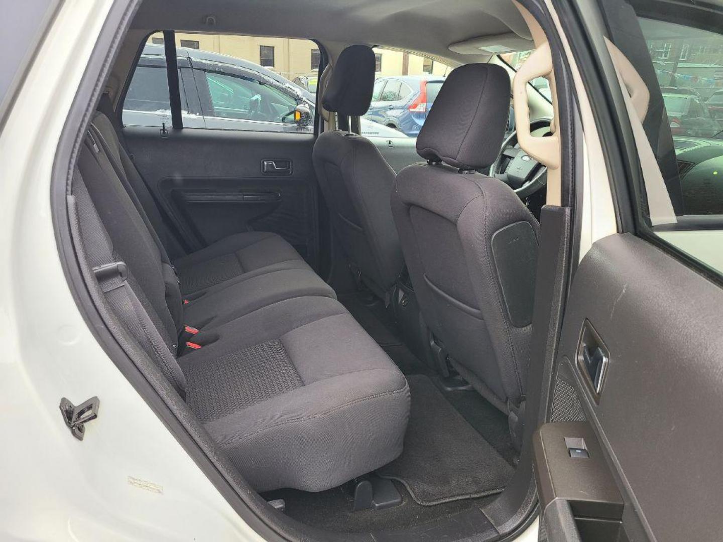 2010 WHITE FORD EDGE SE (2FMDK3GC5AB) with an 3.5L engine, Automatic transmission, located at 117 North Cameron Street, Harrisburg, PA, 17101, (717) 963-8962, 40.267021, -76.875351 - WE FINANCE!!! Good Credit/ Bad Credit/ No Credit - ALL Trade-Ins Welcomed!!! ***Guaranteed Credit Approval*** APPLY ONLINE or CALL us TODAY ;) Internet Prices and Marketplace Prices are SPECIAL discounted ***CASH DEALS*** Retail Prices are higher. Please call us to discuss your cash and finan - Photo#10