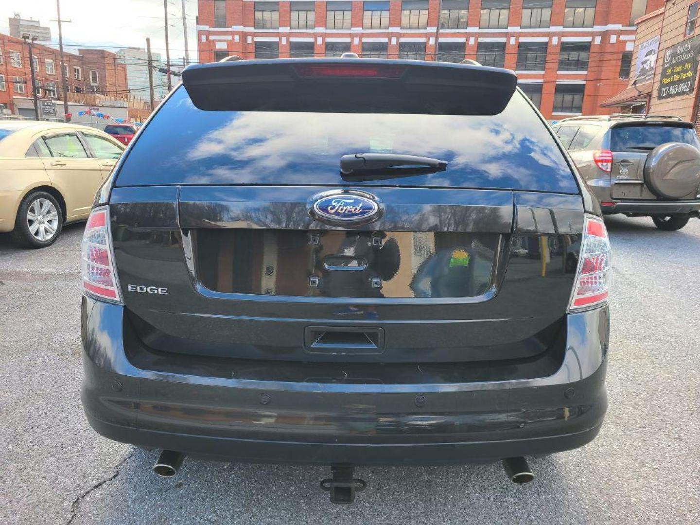 2010 BLACK FORD EDGE SE (2FMDK3GC9AB) with an 3.5L engine, Automatic transmission, located at 117 North Cameron Street, Harrisburg, PA, 17101, (717) 963-8962, 40.267021, -76.875351 - Photo#4