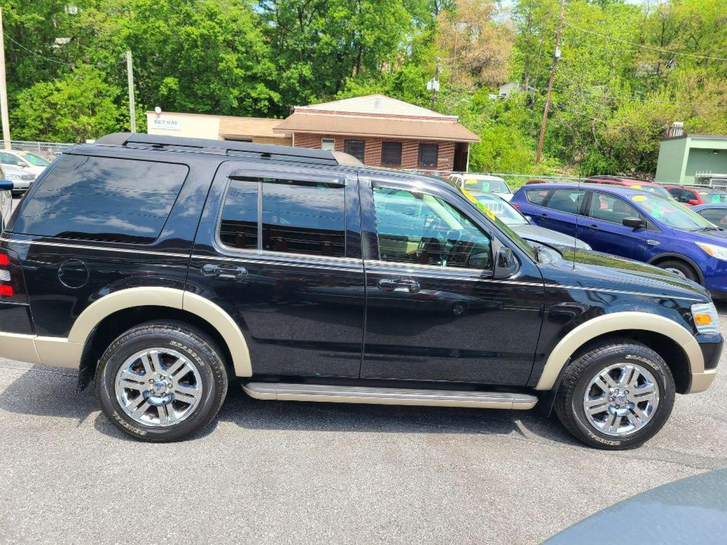 2010 BLACK FORD EXPLORER EDDIE BAUER (1FMEU7EEXAU) with an 4.0L engine, Automatic transmission, located at 117 North Cameron Street, Harrisburg, PA, 17101, (717) 963-8962, 40.267021, -76.875351 - Photo#4
