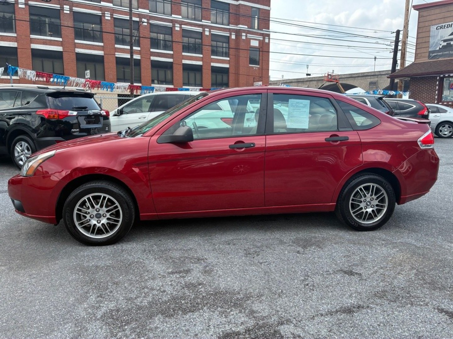 2010 RED FORD FOCUS SE (1FAHP3FN9AW) with an 2.0L engine, Automatic transmission, located at 117 North Cameron Street, Harrisburg, PA, 17101, (717) 963-8962, 40.267021, -76.875351 - WE FINANCE!!! Good Credit/ Challenged Credit/ No Credit - ALL Trade-Ins Welcomed!!! APPLY ONLINE or CALL us TODAY ;) Please call us to discuss your cash and/or financing options.- Photo#1