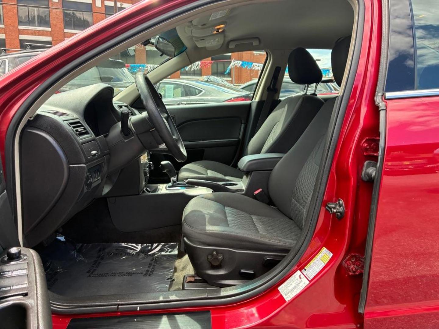 2010 RED FORD FUSION SE (3FAHP0HA2AR) with an 2.5L engine, Automatic transmission, located at 117 North Cameron Street, Harrisburg, PA, 17101, (717) 963-8962, 40.267021, -76.875351 - WE FINANCE!!! MOST vehicles are available for financing. Good Credit/ Challenged Credit/ No Credit - ALL Trade-Ins Welcomed!!! APPLY ONLINE or CALL us TODAY Please call us to discuss your cash and/or financing options. Thanks for checking our inventory! We're here to help.- Photo#13