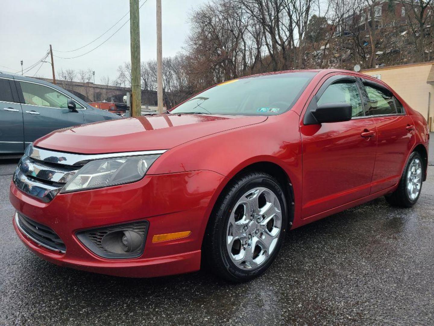 2010 RED FORD FUSION SE (3FAHP0HA7AR) with an 2.5L engine, Automatic transmission, located at 7981 Paxton Street, Harrisburg, PA, 17111, (717) 561-2926, 40.261490, -76.749229 - WE FINANCE!!! Good Credit/ Bad Credit/ No Credit - ALL Trade-Ins Welcomed!!! ***Guaranteed Credit Approval*** APPLY ONLINE or CALL us TODAY ;) Internet Prices and Marketplace Prices are SPECIAL discounted ***CASH DEALS*** Retail Prices are higher. Please call us to discuss your cash and finan - Photo#0