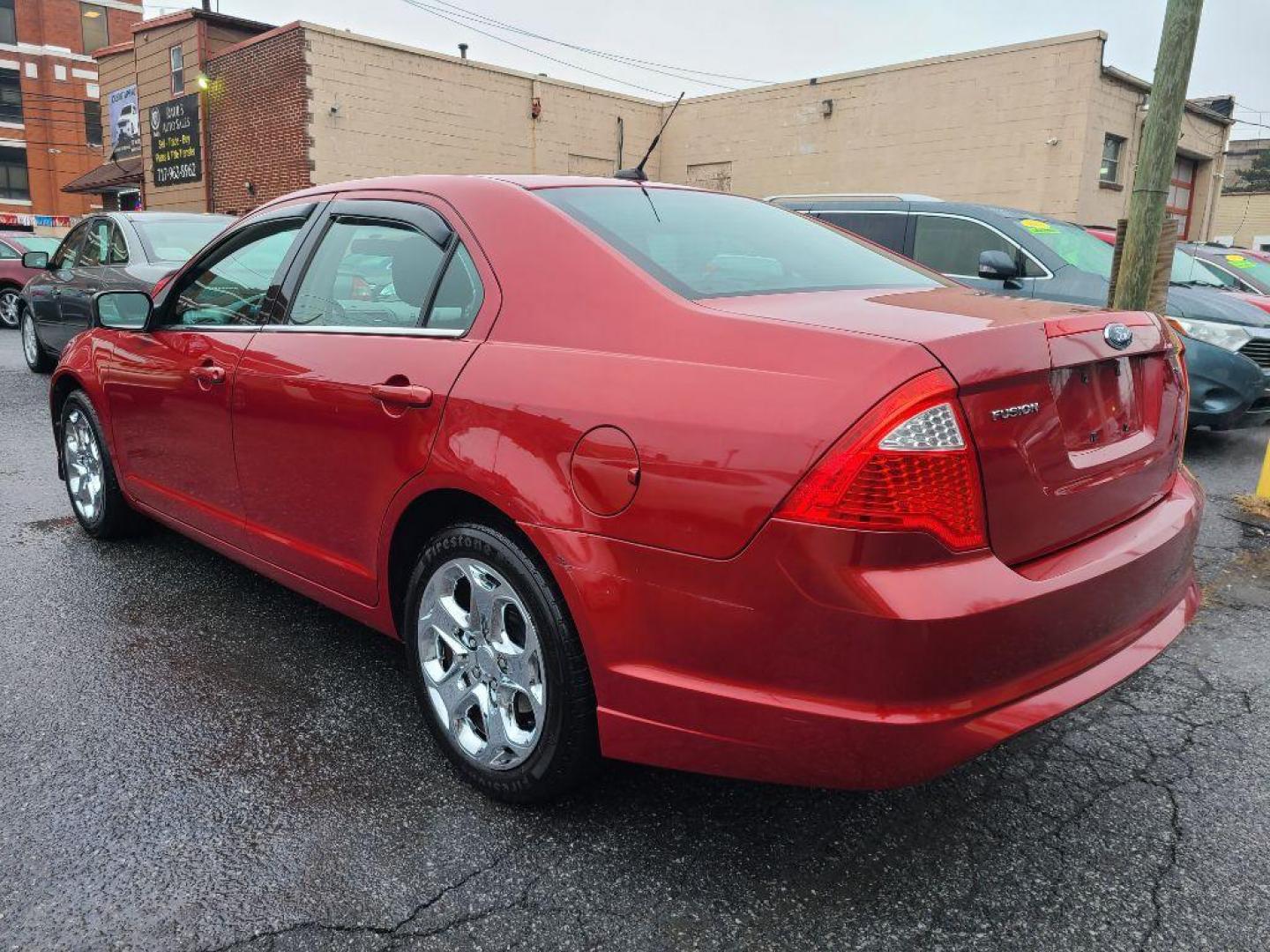 2010 RED FORD FUSION SE (3FAHP0HA7AR) with an 2.5L engine, Automatic transmission, located at 7981 Paxton Street, Harrisburg, PA, 17111, (717) 561-2926, 40.261490, -76.749229 - WE FINANCE!!! Good Credit/ Bad Credit/ No Credit - ALL Trade-Ins Welcomed!!! ***Guaranteed Credit Approval*** APPLY ONLINE or CALL us TODAY ;) Internet Prices and Marketplace Prices are SPECIAL discounted ***CASH DEALS*** Retail Prices are higher. Please call us to discuss your cash and finan - Photo#2