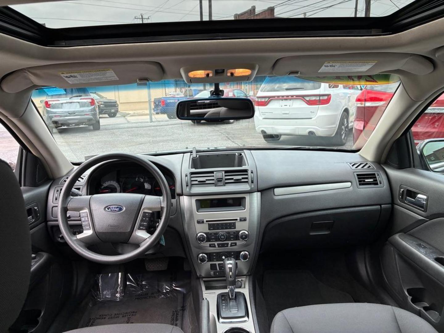 2010 GREEN FORD FUSION SE (3FAHP0HA6AR) with an 2.5L engine, Automatic transmission, located at 117 North Cameron Street, Harrisburg, PA, 17101, (717) 963-8962, 40.267021, -76.875351 - WE FINANCE!!! MOST vehicles are available for financing. Good Credit/ Challenged Credit/ No Credit - ALL Trade-Ins Welcomed!!! APPLY ONLINE or CALL us TODAY Please call us to discuss your cash and/or financing options. Thanks for checking our inventory! We're here to help. - Photo#12
