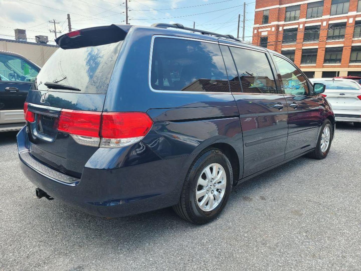 2010 BLUE HONDA ODYSSEY EX (5FNRL3H55AB) with an 3.5L engine, Automatic transmission, located at 117 North Cameron Street, Harrisburg, PA, 17101, (717) 963-8962, 40.267021, -76.875351 - WE FINANCE!!! Good Credit/ Bad Credit/ No Credit - ALL Trade-Ins Welcomed!!! ***Guaranteed Credit Approval*** APPLY ONLINE or CALL us TODAY ;) Internet Prices and Marketplace Prices are SPECIAL discounted ***CASH DEALS*** Retail Prices are higher. Please call us to discuss your cash and finan - Photo#4