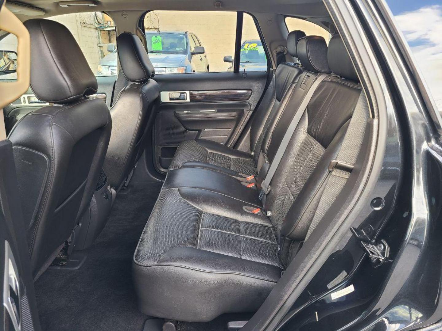 2010 BLACK LINCOLN MKX AWD (2LMDJ8JC2AB) with an 3.5L engine, Automatic transmission, located at 117 North Cameron Street, Harrisburg, PA, 17101, (717) 963-8962, 40.267021, -76.875351 - Photo#12