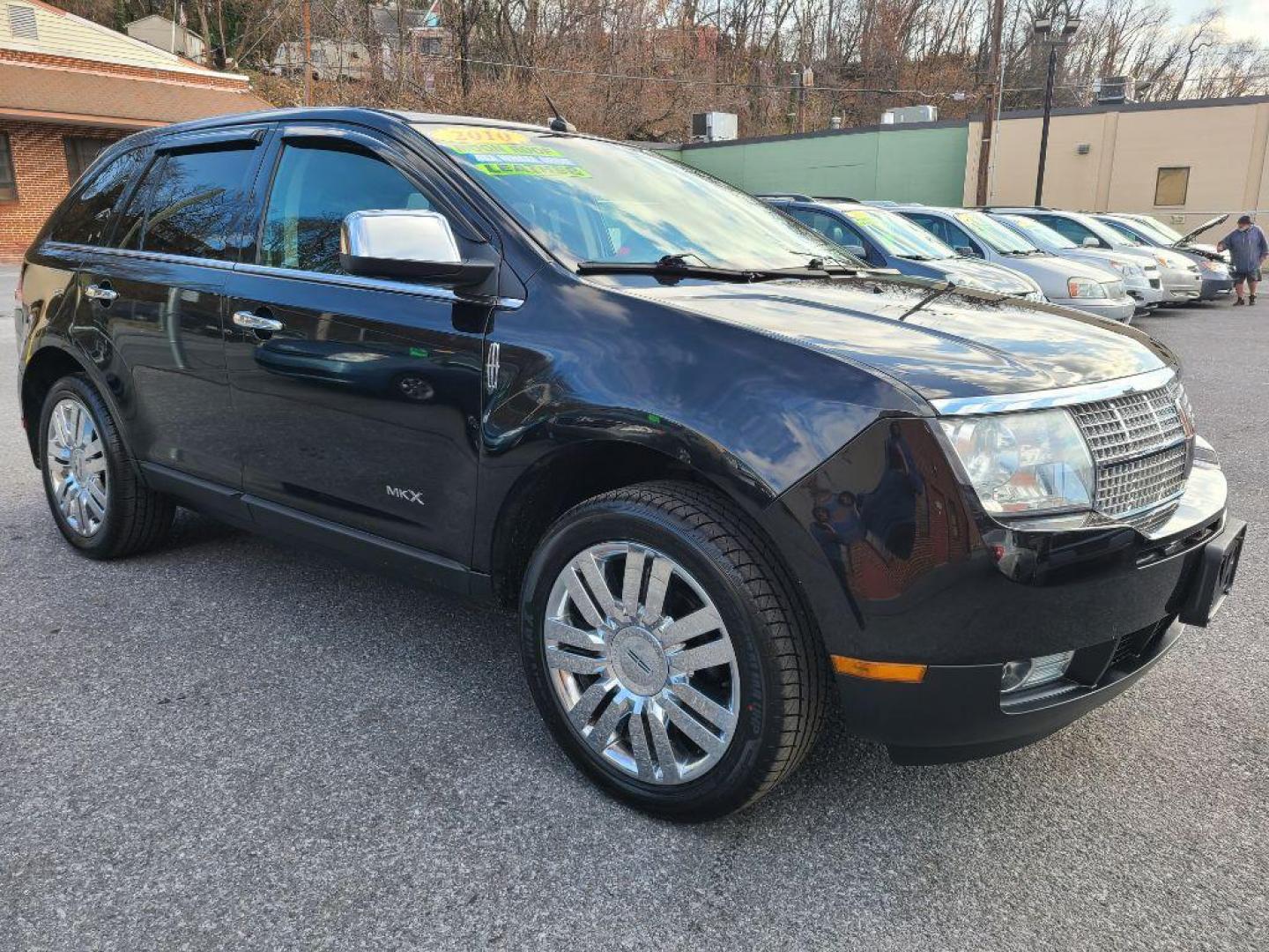 2010 BLACK LINCOLN MKX AWD (2LMDJ8JC2AB) with an 3.5L engine, Automatic transmission, located at 117 North Cameron Street, Harrisburg, PA, 17101, (717) 963-8962, 40.267021, -76.875351 - Photo#6