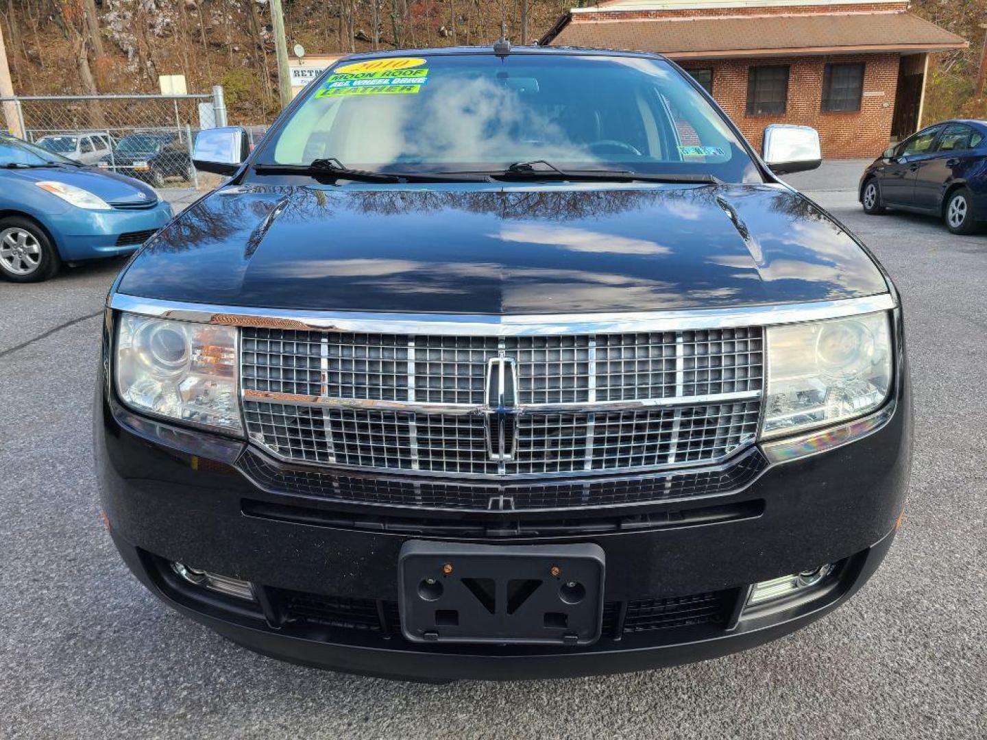 2010 BLACK LINCOLN MKX AWD (2LMDJ8JC2AB) with an 3.5L engine, Automatic transmission, located at 117 North Cameron Street, Harrisburg, PA, 17101, (717) 963-8962, 40.267021, -76.875351 - Photo#7