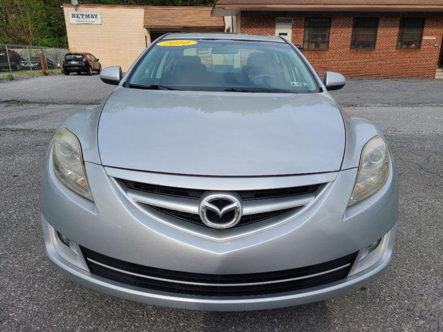 2010 SILVER MAZDA 6 I (1YVHZ8CH1A5) with an 2.5L engine, Automatic transmission, located at 117 North Cameron Street, Harrisburg, PA, 17101, (717) 963-8962, 40.267021, -76.875351 - WE FINANCE!!! Good Credit/ Bad Credit/ No Credit - ALL Trade-Ins Welcomed!!! ***Guaranteed Credit Approval*** APPLY ONLINE or CALL us TODAY ;) Internet Prices and Marketplace Prices are SPECIAL discounted ***CASH DEALS*** Retail Prices are higher. Please call us to discuss your cash and finan - Photo#5
