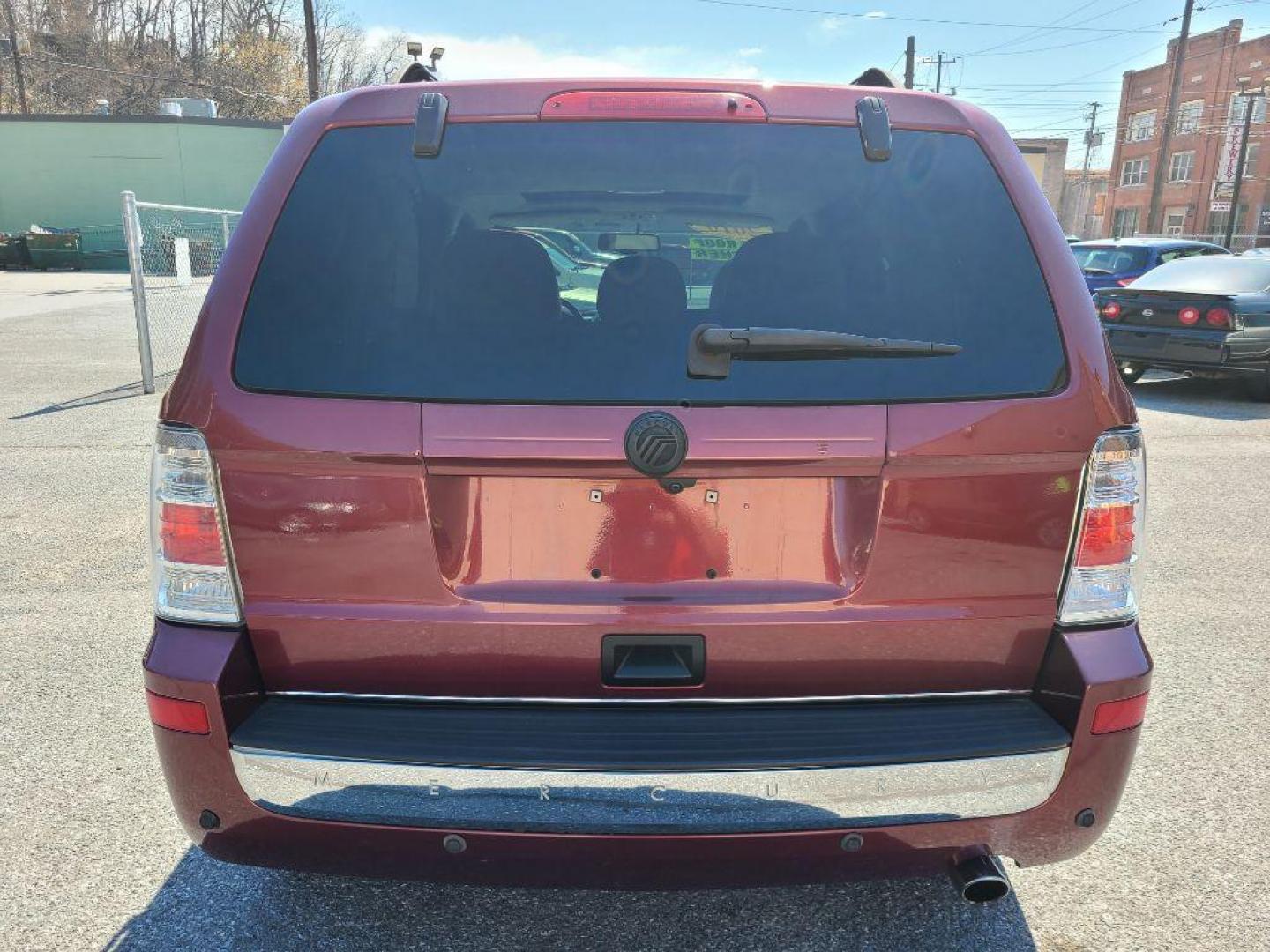 2010 RED MERCURY MARINER PREMIER VOGUE EDITION (4M2CN9H74AK) with an 2.5L engine, Automatic transmission, located at 117 North Cameron Street, Harrisburg, PA, 17101, (717) 963-8962, 40.267021, -76.875351 - WE FINANCE!!! Good Credit/ Bad Credit/ No Credit - ALL Trade-Ins Welcomed!!! ***Guaranteed Credit Approval*** APPLY ONLINE or CALL us TODAY ;) Internet Prices and Marketplace Prices are SPECIAL discounted ***CASH DEALS*** Retail Prices are higher. Please call us to discuss your cash and finan - Photo#3