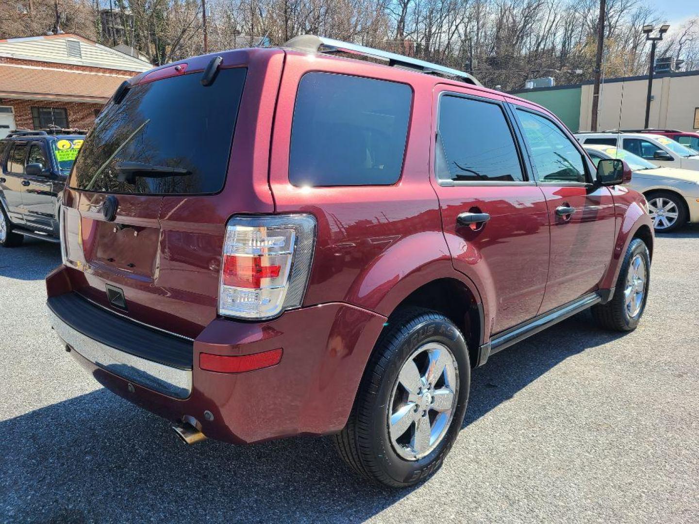 2010 RED MERCURY MARINER PREMIER VOGUE EDITION (4M2CN9H74AK) with an 2.5L engine, Automatic transmission, located at 117 North Cameron Street, Harrisburg, PA, 17101, (717) 963-8962, 40.267021, -76.875351 - WE FINANCE!!! Good Credit/ Bad Credit/ No Credit - ALL Trade-Ins Welcomed!!! ***Guaranteed Credit Approval*** APPLY ONLINE or CALL us TODAY ;) Internet Prices and Marketplace Prices are SPECIAL discounted ***CASH DEALS*** Retail Prices are higher. Please call us to discuss your cash and finan - Photo#4