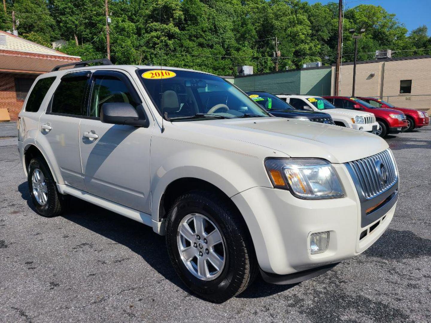 2010 WHITE MERCURY MARINER SUV (4M2CN8B7XAK) with an 2.5L engine, Automatic transmission, located at 117 North Cameron Street, Harrisburg, PA, 17101, (717) 963-8962, 40.267021, -76.875351 - WE FINANCE!!! Good Credit/ Bad Credit/ No Credit - ALL Trade-Ins Welcomed!!! ***Guaranteed Credit Approval*** APPLY ONLINE or CALL us TODAY ;) Internet Prices and Marketplace Prices are SPECIAL discounted ***CASH DEALS*** Retail Prices are higher. Please call us to discuss your cash and finan - Photo#6