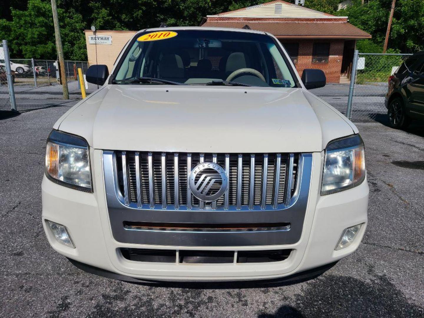 2010 WHITE MERCURY MARINER SUV (4M2CN8B7XAK) with an 2.5L engine, Automatic transmission, located at 117 North Cameron Street, Harrisburg, PA, 17101, (717) 963-8962, 40.267021, -76.875351 - WE FINANCE!!! Good Credit/ Bad Credit/ No Credit - ALL Trade-Ins Welcomed!!! ***Guaranteed Credit Approval*** APPLY ONLINE or CALL us TODAY ;) Internet Prices and Marketplace Prices are SPECIAL discounted ***CASH DEALS*** Retail Prices are higher. Please call us to discuss your cash and finan - Photo#7
