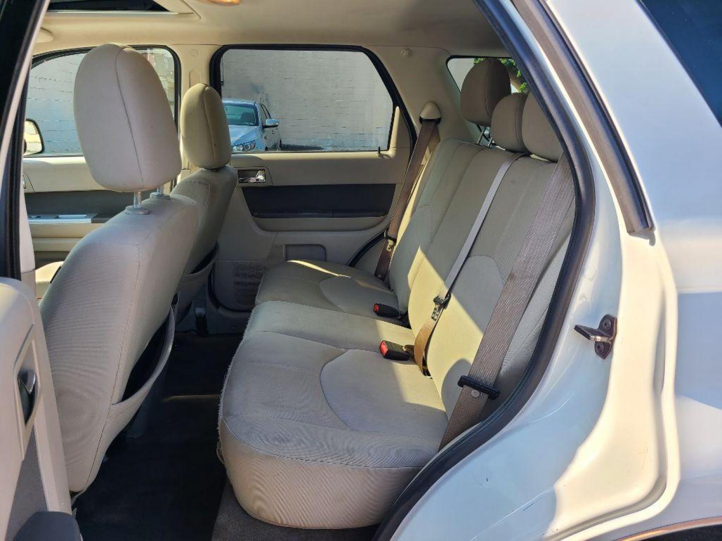 2010 WHITE MERCURY MARINER SUV (4M2CN8B7XAK) with an 2.5L engine, Automatic transmission, located at 117 North Cameron Street, Harrisburg, PA, 17101, (717) 963-8962, 40.267021, -76.875351 - WE FINANCE!!! Good Credit/ Bad Credit/ No Credit - ALL Trade-Ins Welcomed!!! ***Guaranteed Credit Approval*** APPLY ONLINE or CALL us TODAY ;) Internet Prices and Marketplace Prices are SPECIAL discounted ***CASH DEALS*** Retail Prices are higher. Please call us to discuss your cash and finan - Photo#13