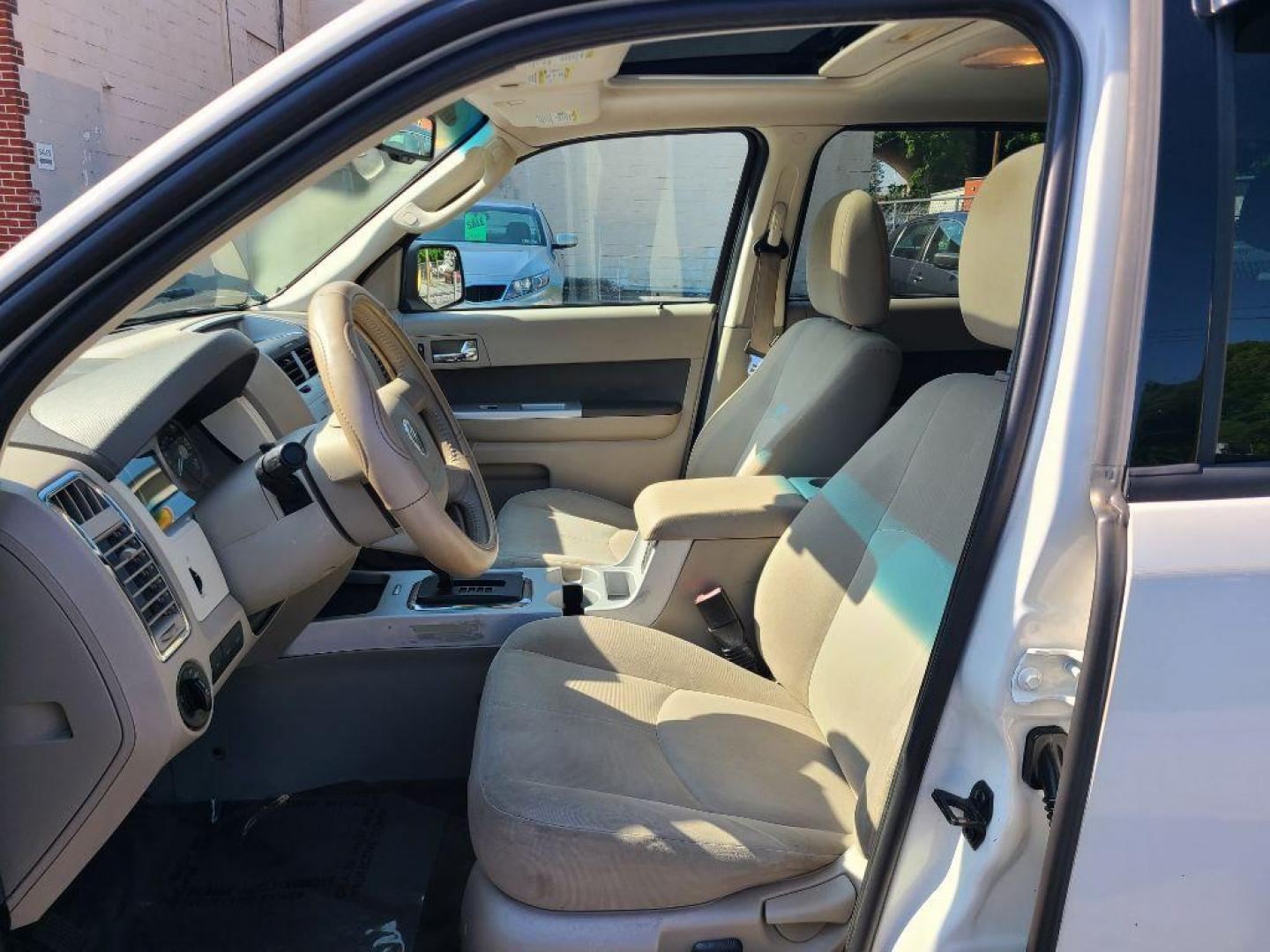 2010 WHITE MERCURY MARINER SUV (4M2CN8B7XAK) with an 2.5L engine, Automatic transmission, located at 117 North Cameron Street, Harrisburg, PA, 17101, (717) 963-8962, 40.267021, -76.875351 - WE FINANCE!!! Good Credit/ Bad Credit/ No Credit - ALL Trade-Ins Welcomed!!! ***Guaranteed Credit Approval*** APPLY ONLINE or CALL us TODAY ;) Internet Prices and Marketplace Prices are SPECIAL discounted ***CASH DEALS*** Retail Prices are higher. Please call us to discuss your cash and finan - Photo#14