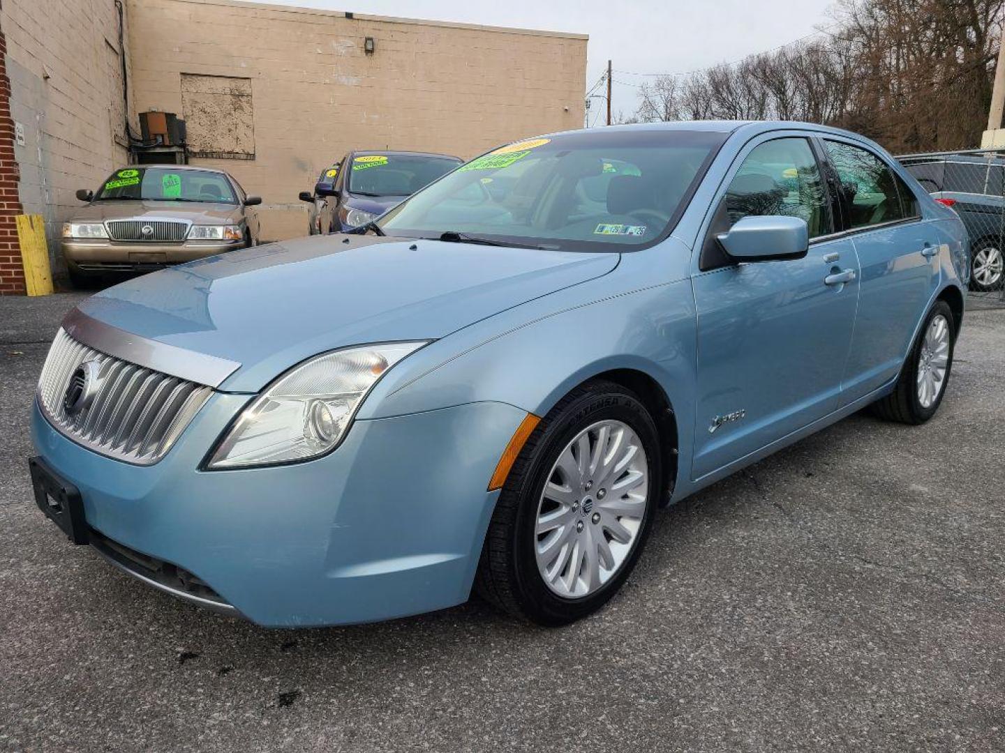 2010 BLUE MERCURY MILAN HYBRID (3MEDM0L39AR) with an 2.5L engine, Continuously Variable transmission, located at 117 North Cameron Street, Harrisburg, PA, 17101, (717) 963-8962, 40.267021, -76.875351 - WE FINANCE!!! Good Credit/ Bad Credit/ No Credit - ALL Trade-Ins Welcomed!!! ***Guaranteed Credit Approval*** APPLY ONLINE or CALL us TODAY ;) Internet Prices and Marketplace Prices are SPECIAL discounted ***CASH DEALS*** Retail Prices are higher. Please call us to discuss your cash and finan - Photo#0