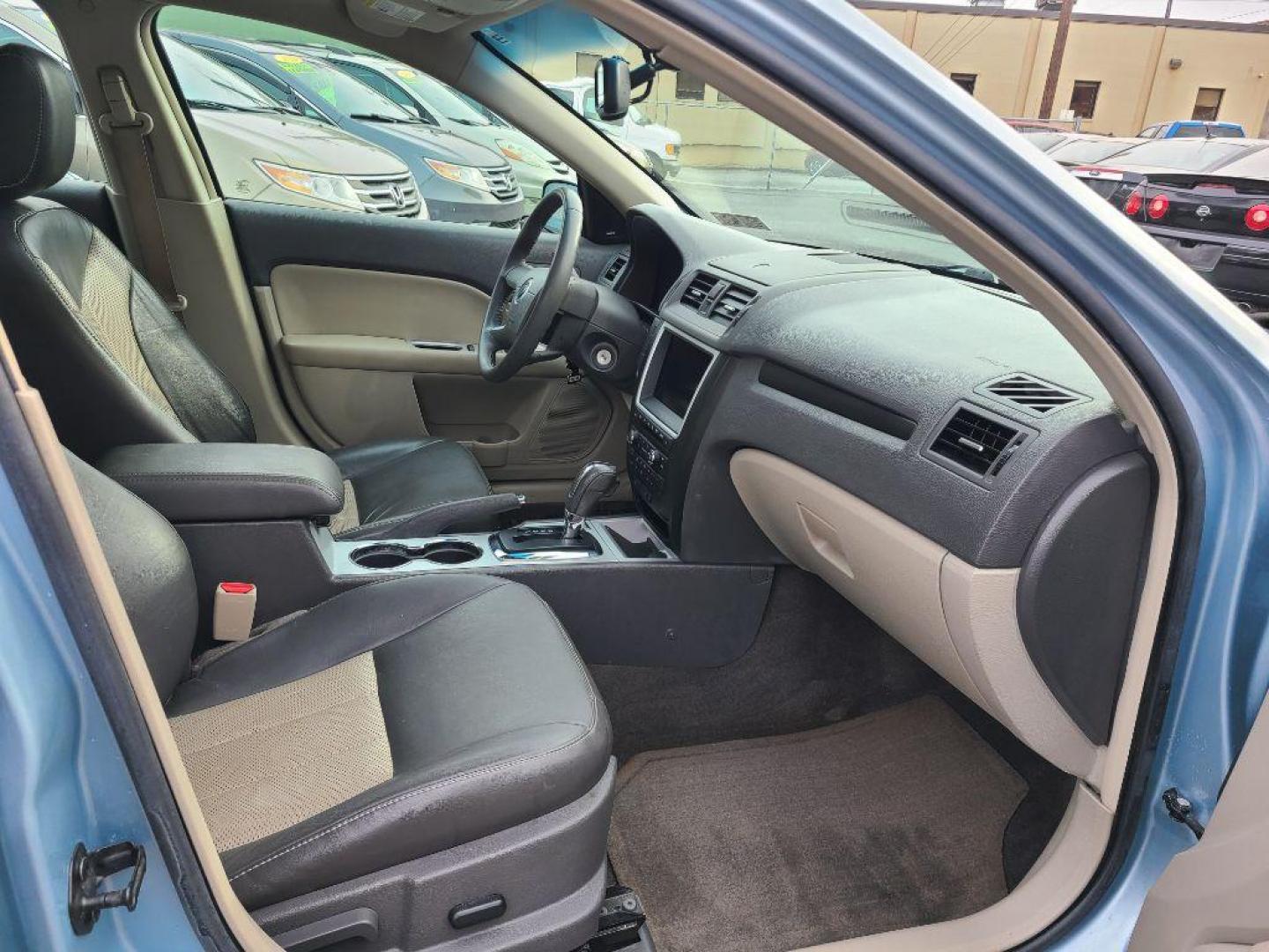 2010 BLUE MERCURY MILAN HYBRID (3MEDM0L39AR) with an 2.5L engine, Continuously Variable transmission, located at 117 North Cameron Street, Harrisburg, PA, 17101, (717) 963-8962, 40.267021, -76.875351 - WE FINANCE!!! Good Credit/ Bad Credit/ No Credit - ALL Trade-Ins Welcomed!!! ***Guaranteed Credit Approval*** APPLY ONLINE or CALL us TODAY ;) Internet Prices and Marketplace Prices are SPECIAL discounted ***CASH DEALS*** Retail Prices are higher. Please call us to discuss your cash and finan - Photo#9