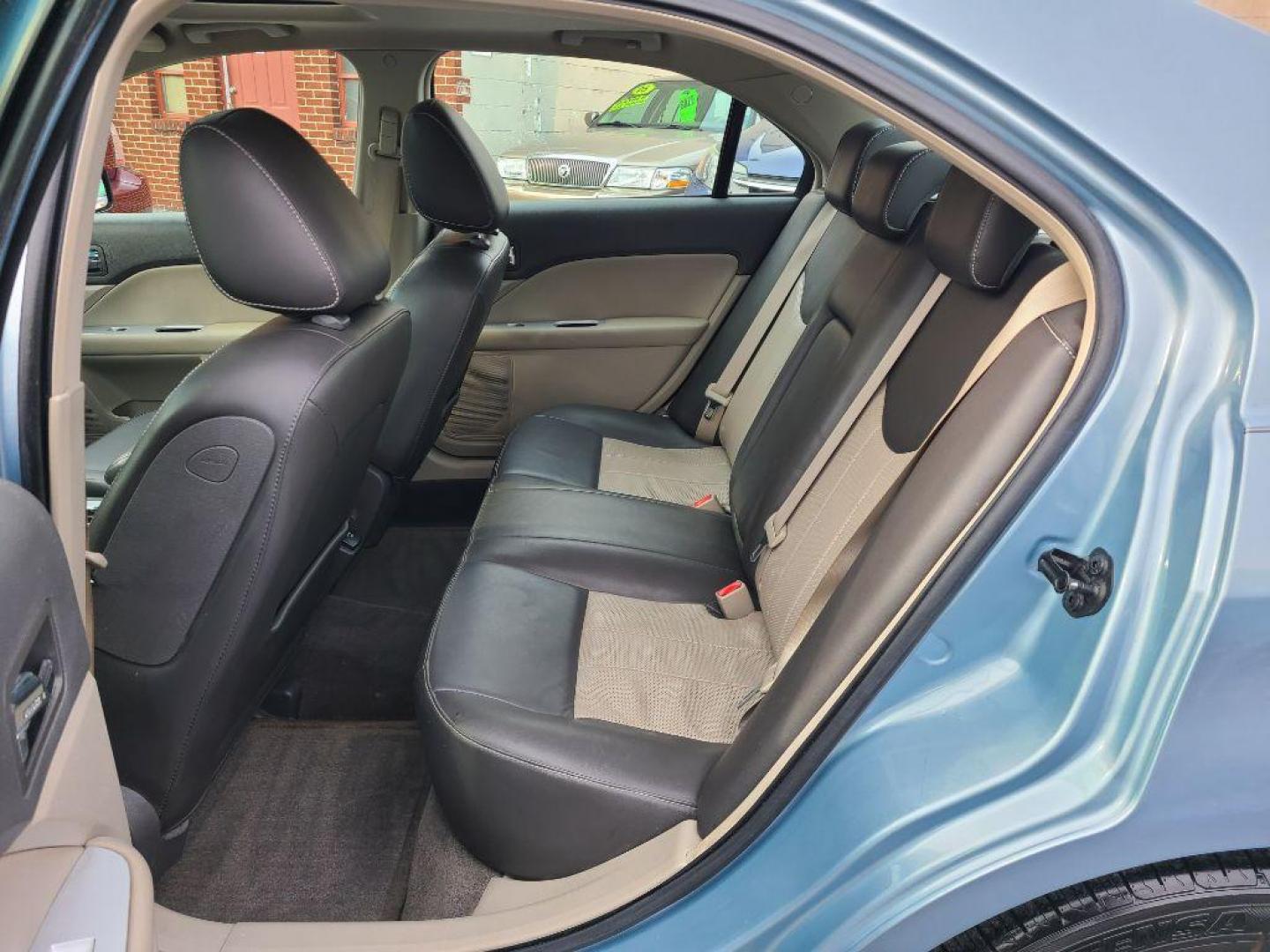 2010 BLUE MERCURY MILAN HYBRID (3MEDM0L39AR) with an 2.5L engine, Continuously Variable transmission, located at 117 North Cameron Street, Harrisburg, PA, 17101, (717) 963-8962, 40.267021, -76.875351 - WE FINANCE!!! Good Credit/ Bad Credit/ No Credit - ALL Trade-Ins Welcomed!!! ***Guaranteed Credit Approval*** APPLY ONLINE or CALL us TODAY ;) Internet Prices and Marketplace Prices are SPECIAL discounted ***CASH DEALS*** Retail Prices are higher. Please call us to discuss your cash and finan - Photo#12