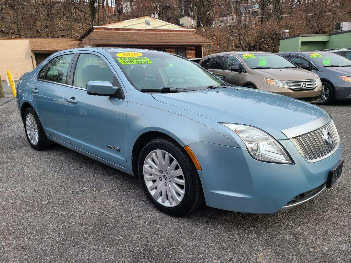 2010 BLUE MERCURY MILAN HYBRID (3MEDM0L39AR) with an 2.5L engine, Continuously Variable transmission, located at 117 North Cameron Street, Harrisburg, PA, 17101, (717) 963-8962, 40.267021, -76.875351 - WE FINANCE!!! Good Credit/ Bad Credit/ No Credit - ALL Trade-Ins Welcomed!!! ***Guaranteed Credit Approval*** APPLY ONLINE or CALL us TODAY ;) Internet Prices and Marketplace Prices are SPECIAL discounted ***CASH DEALS*** Retail Prices are higher. Please call us to discuss your cash and finan - Photo#6