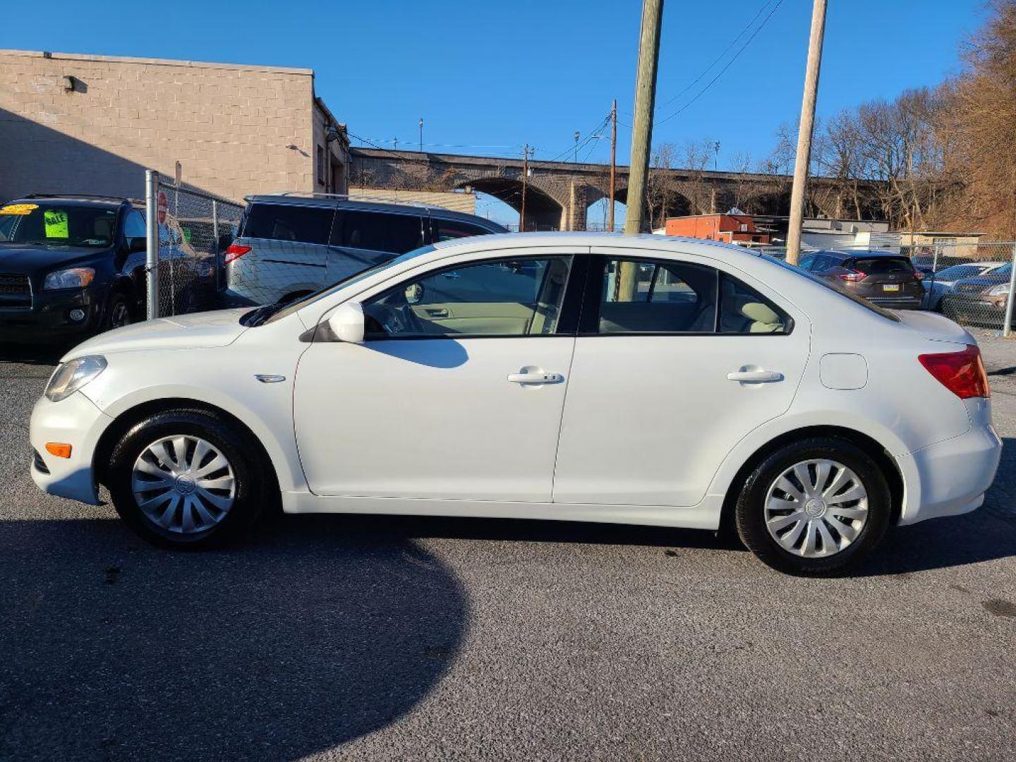 2010 WHITE SUZUKI KIZASHI S (JS2RF9A16A6) with an 2.4L engine, Continuously Variable transmission, located at 117 North Cameron Street, Harrisburg, PA, 17101, (717) 963-8962, 40.267021, -76.875351 - WE FINANCE!!! Good Credit/ Bad Credit/ No Credit - ALL Trade-Ins Welcomed!!! ***Guaranteed Credit Approval*** APPLY ONLINE or CALL us TODAY ;) Internet Prices and Marketplace Prices are SPECIAL discounted ***CASH DEALS*** Retail Prices are higher. Please call us to discuss your cash and finan - Photo#1