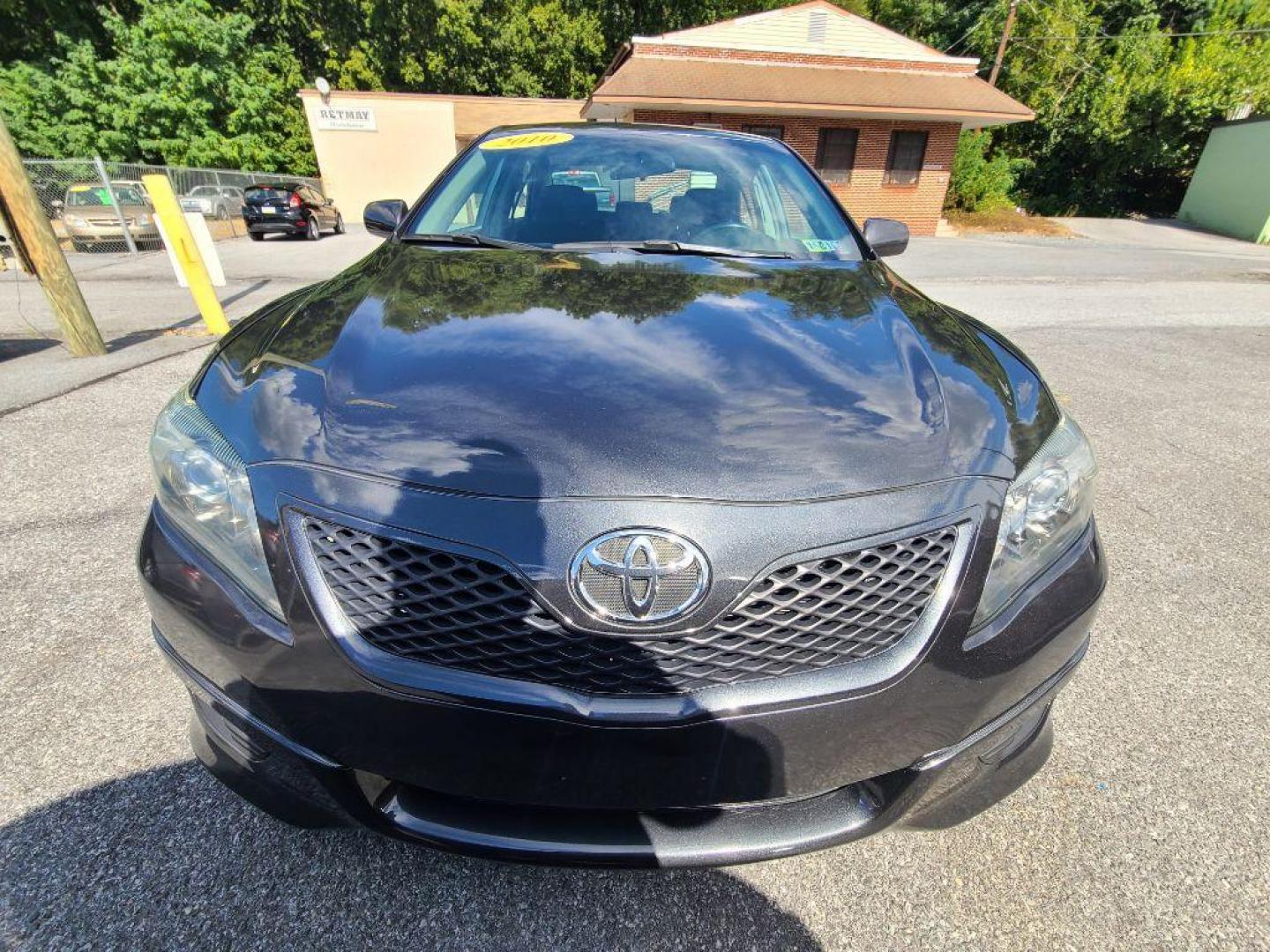 2010 GRAY TOYOTA CAMRY BASE (4T1BF3EK2AU) with an 2.5L engine, Automatic transmission, located at 117 North Cameron Street, Harrisburg, PA, 17101, (717) 963-8962, 40.267021, -76.875351 - WE FINANCE!!! Good Credit/ Bad Credit/ No Credit - ALL Trade-Ins Welcomed!!! ***Guaranteed Credit Approval*** APPLY ONLINE or CALL us TODAY ;) Internet Prices and Marketplace Prices are SPECIAL discounted ***CASH DEALS*** Retail Prices are higher. Please call us to discuss your cash and finan - Photo#7